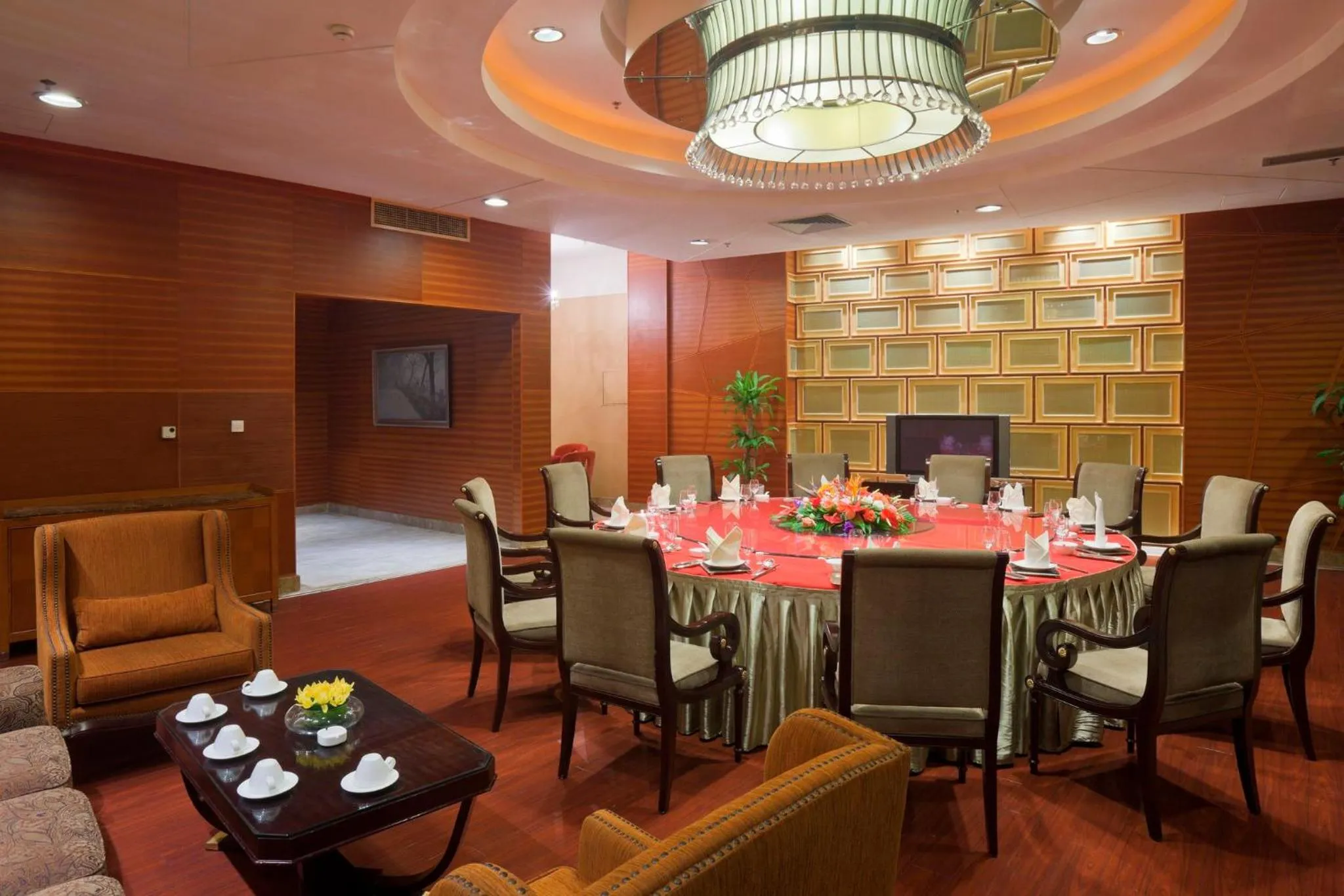 Restaurant/places to eat in Holiday Inn Chengdu Century City-WestTower