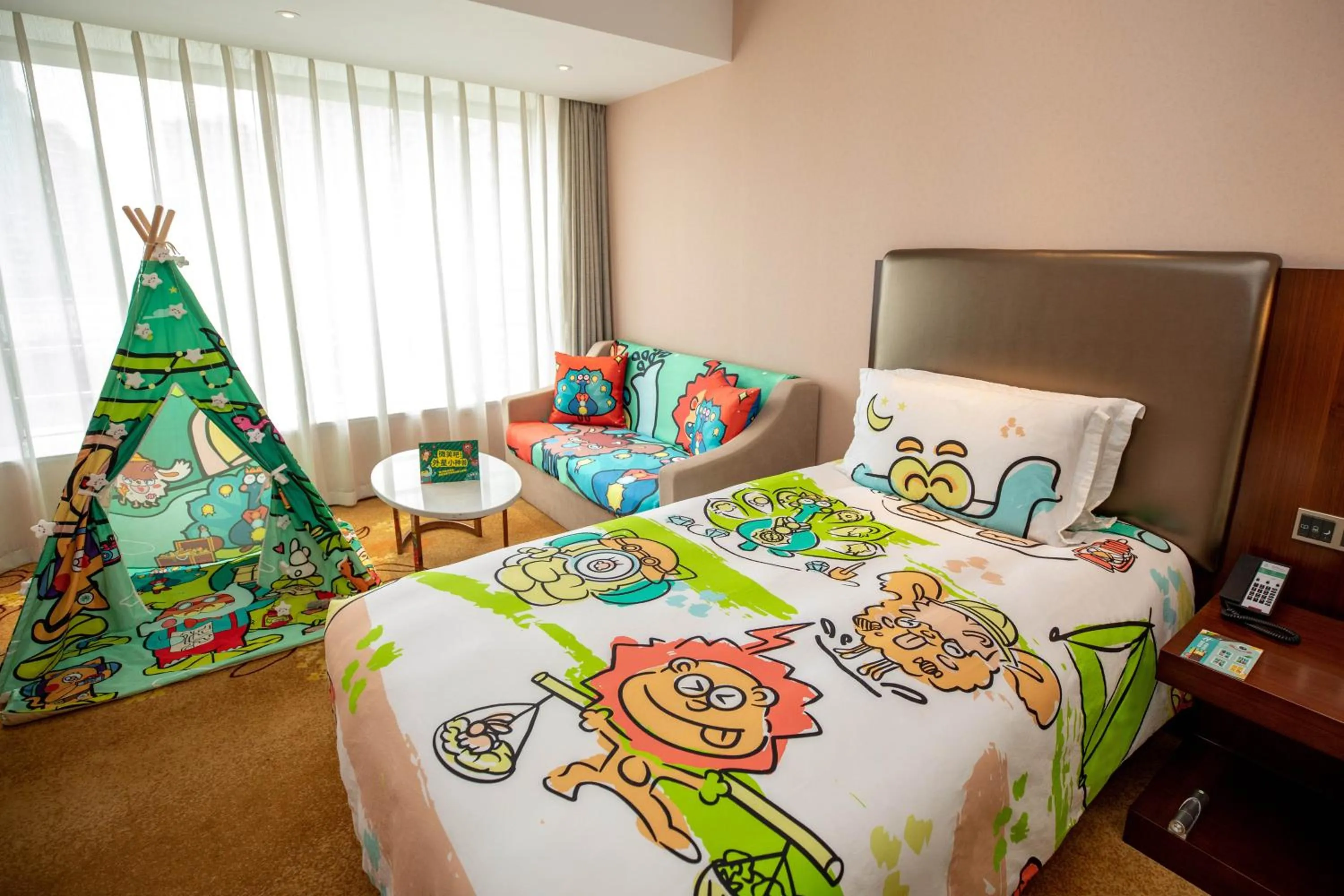 Bedroom, Bed in Holiday Inn Chengdu Century City-WestTower