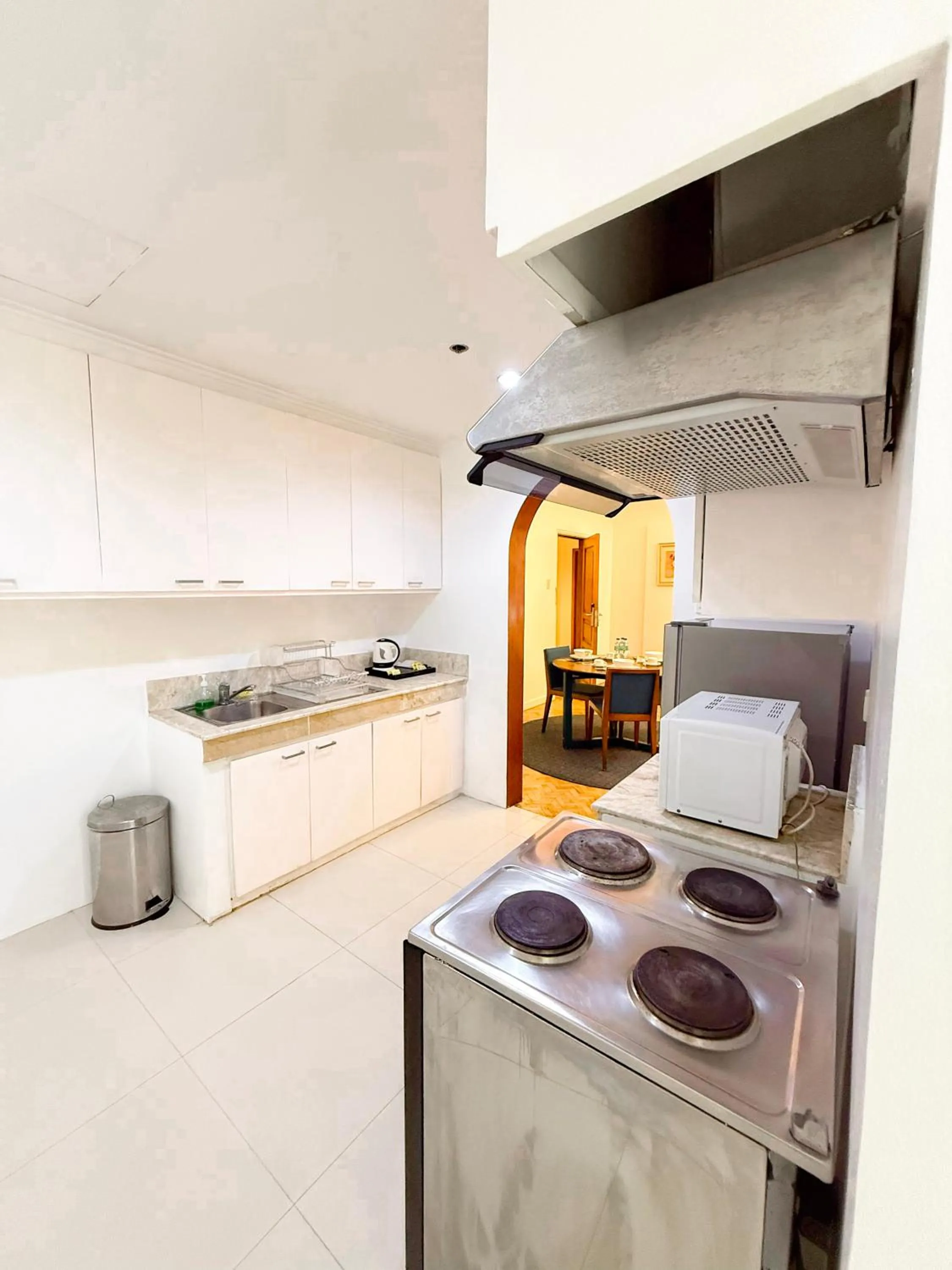 Kitchen or kitchenette in Parque España Residence Hotel