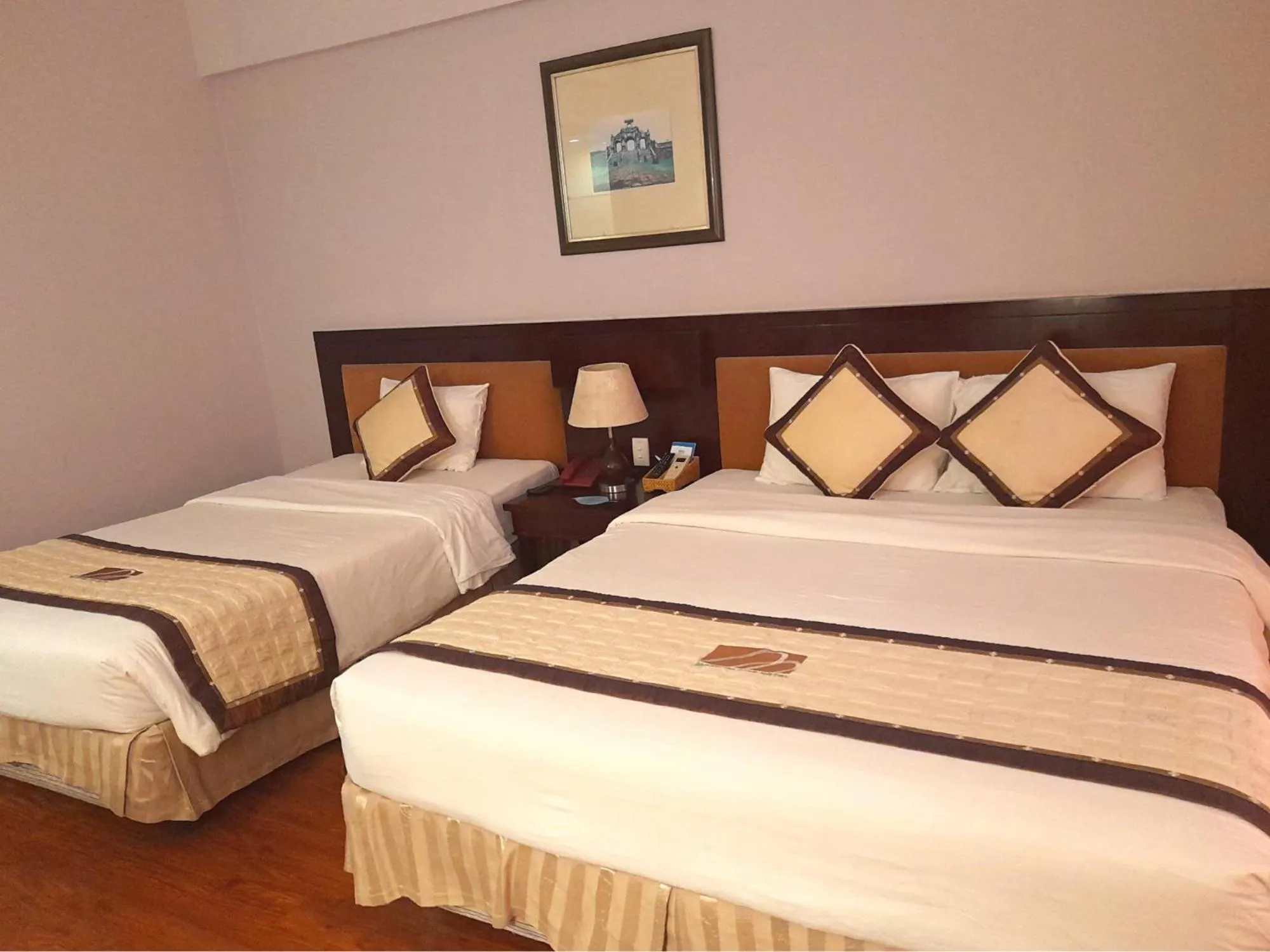 Bed in Mondial Hotel Hue
