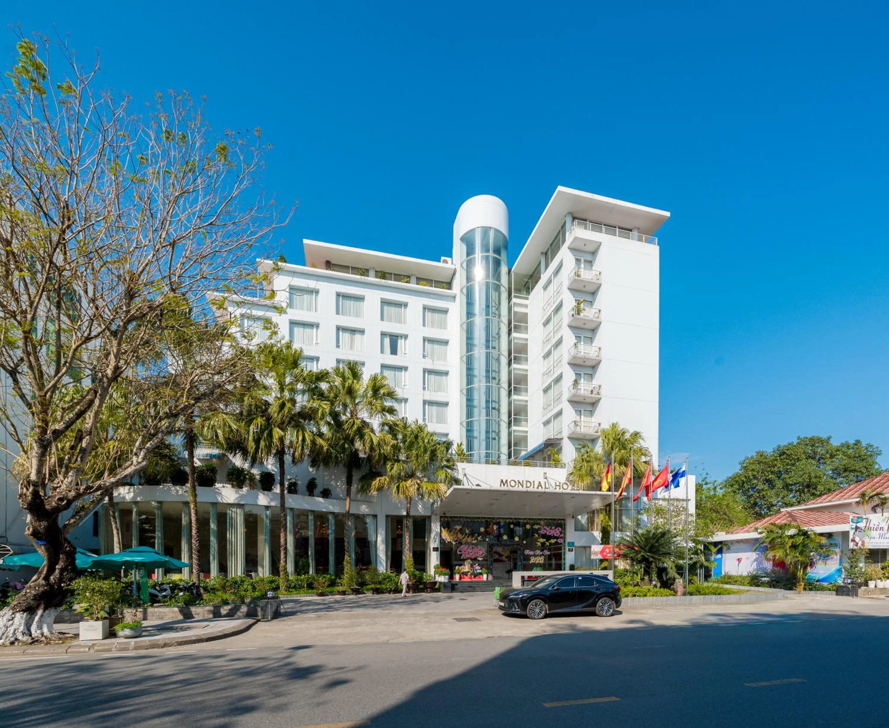 Property building in Mondial Hotel Hue