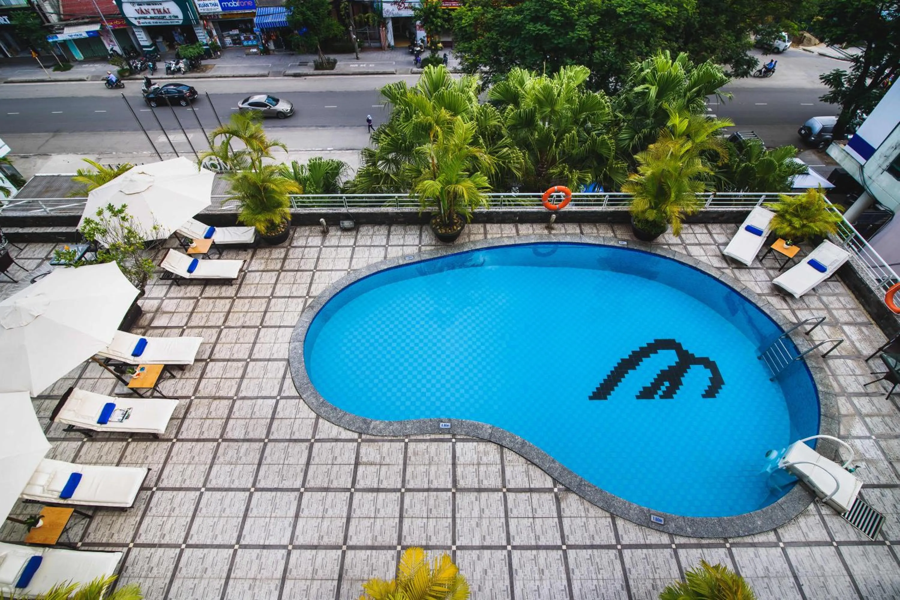 Swimming pool in Mondial Hotel Hue