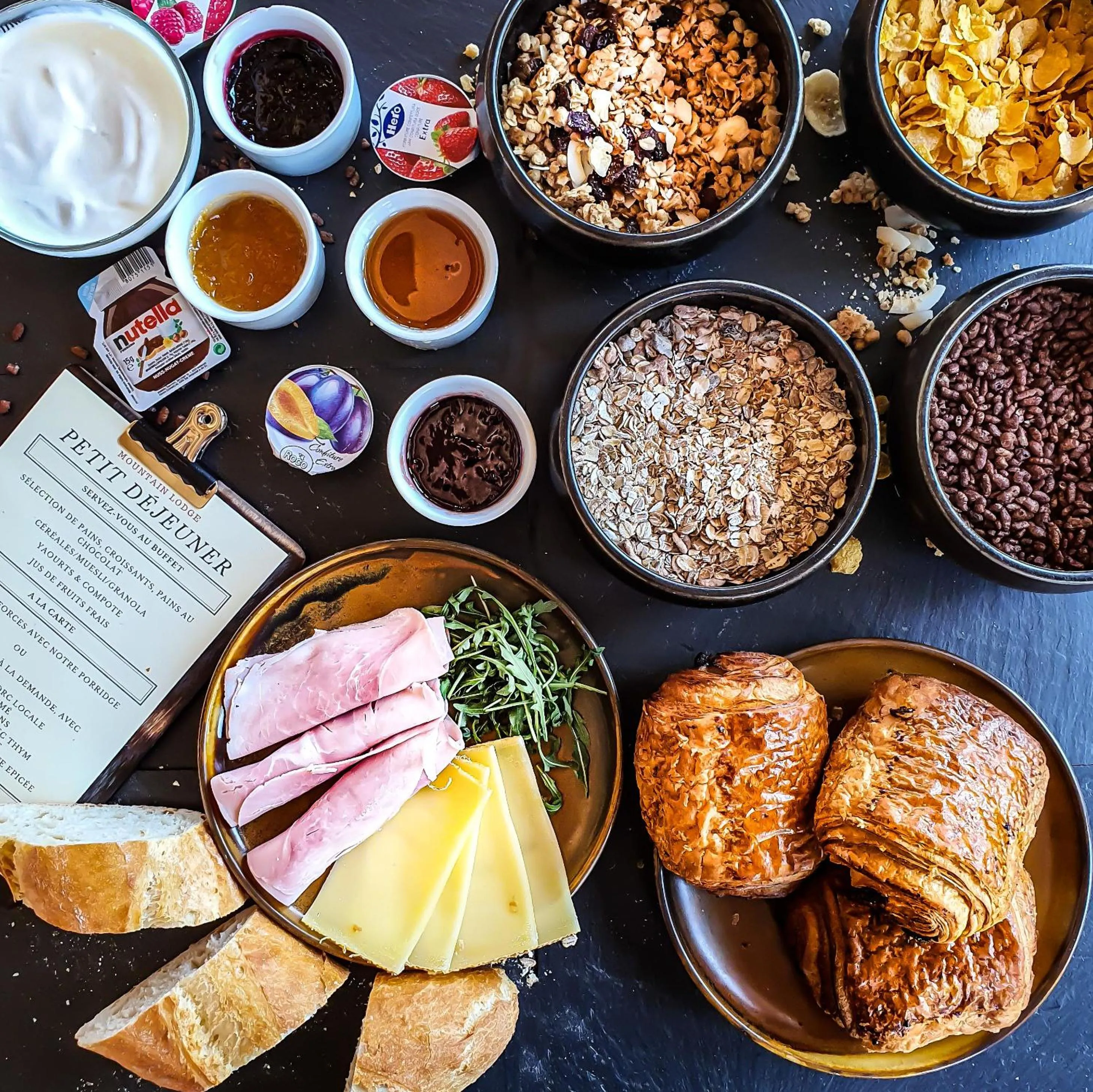 Breakfast in Mountain Lodge, Les Crosets