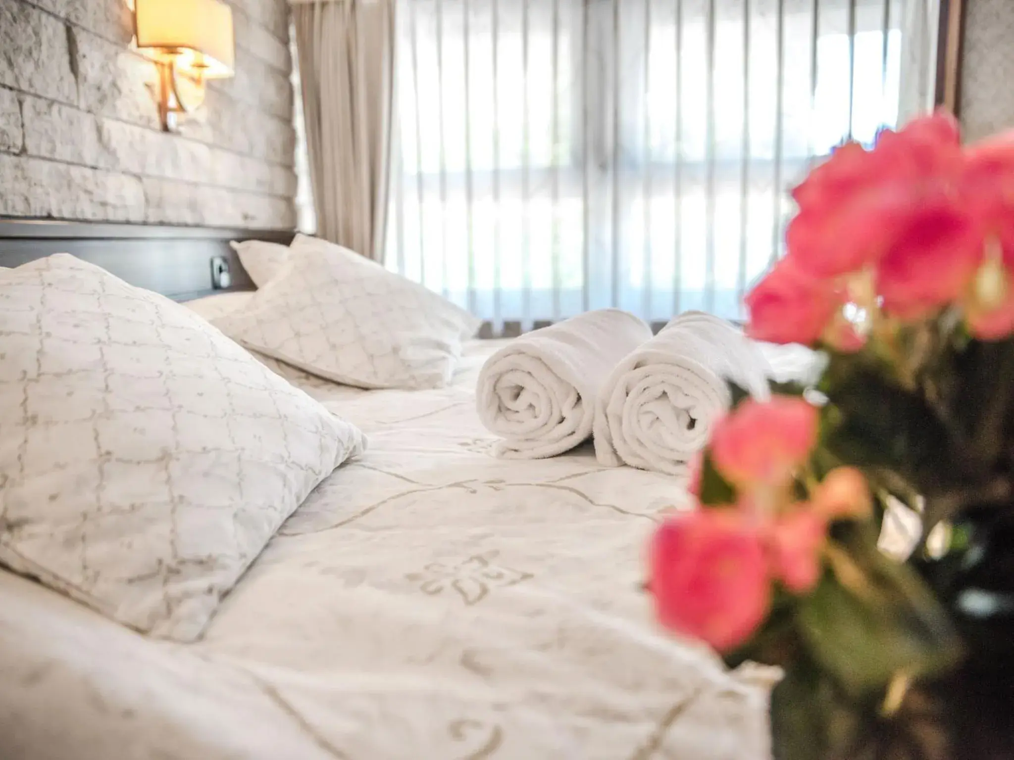 Single Room in Hotel Restaurant La Porte d'Octodure Single Room in Hotel Restaurant La Porte d'Octodure