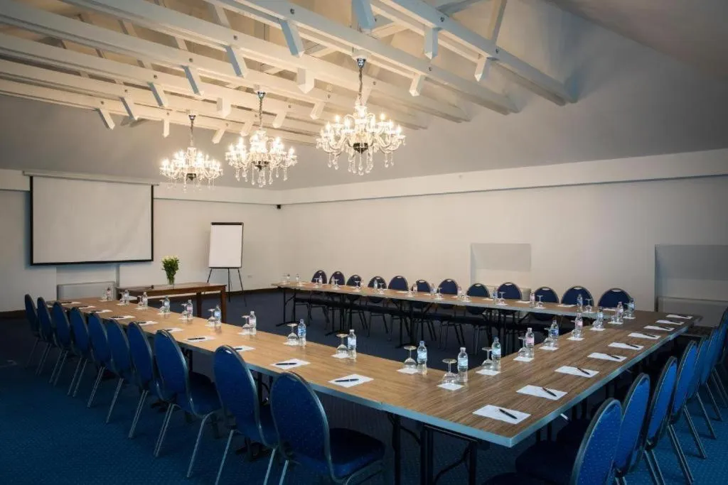 TV and multimedia in Bodrogi Kúria Wellness Hotel