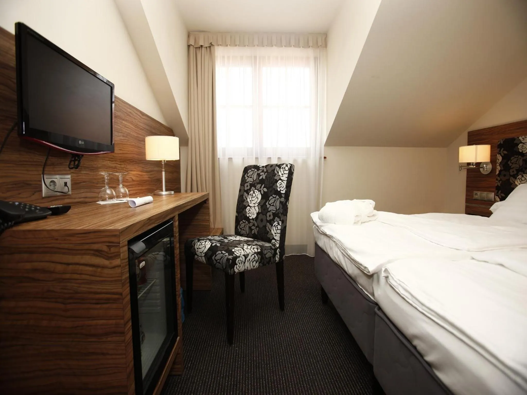 Bed in Bodrogi Kúria Wellness Hotel