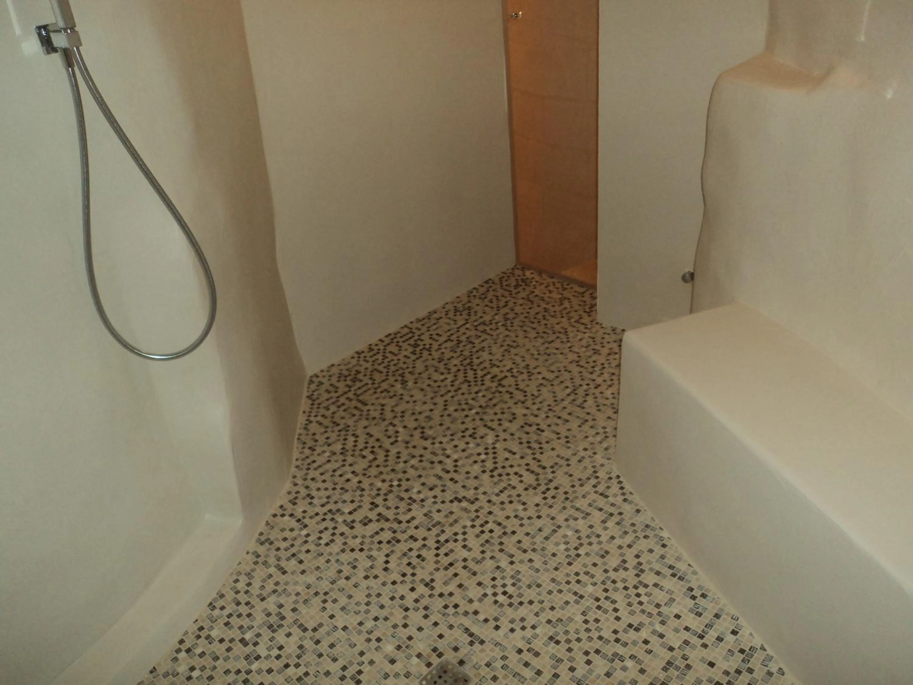 Spa and wellness centre/facilities in Thymus Residence nei Sassi