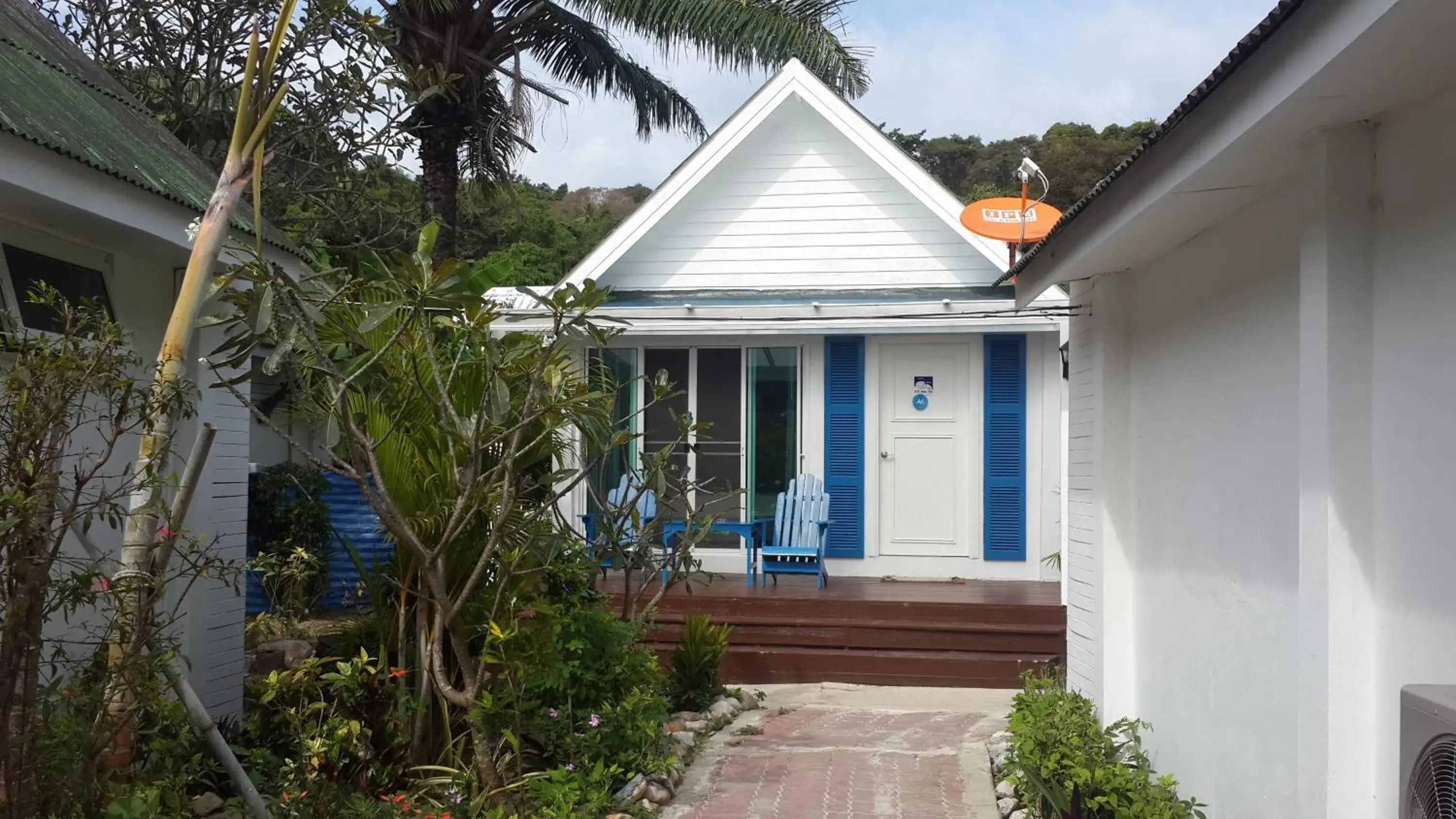 Deluxe Double Bungalow with Garden View in PP Blue Sky Resort-SHA Plus Deluxe Double Bungalow with Garden View in PP Blue Sky Resort-SHA Plus