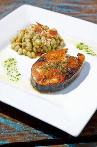 Food and drinks in Hotel Restaurant Sant Pol