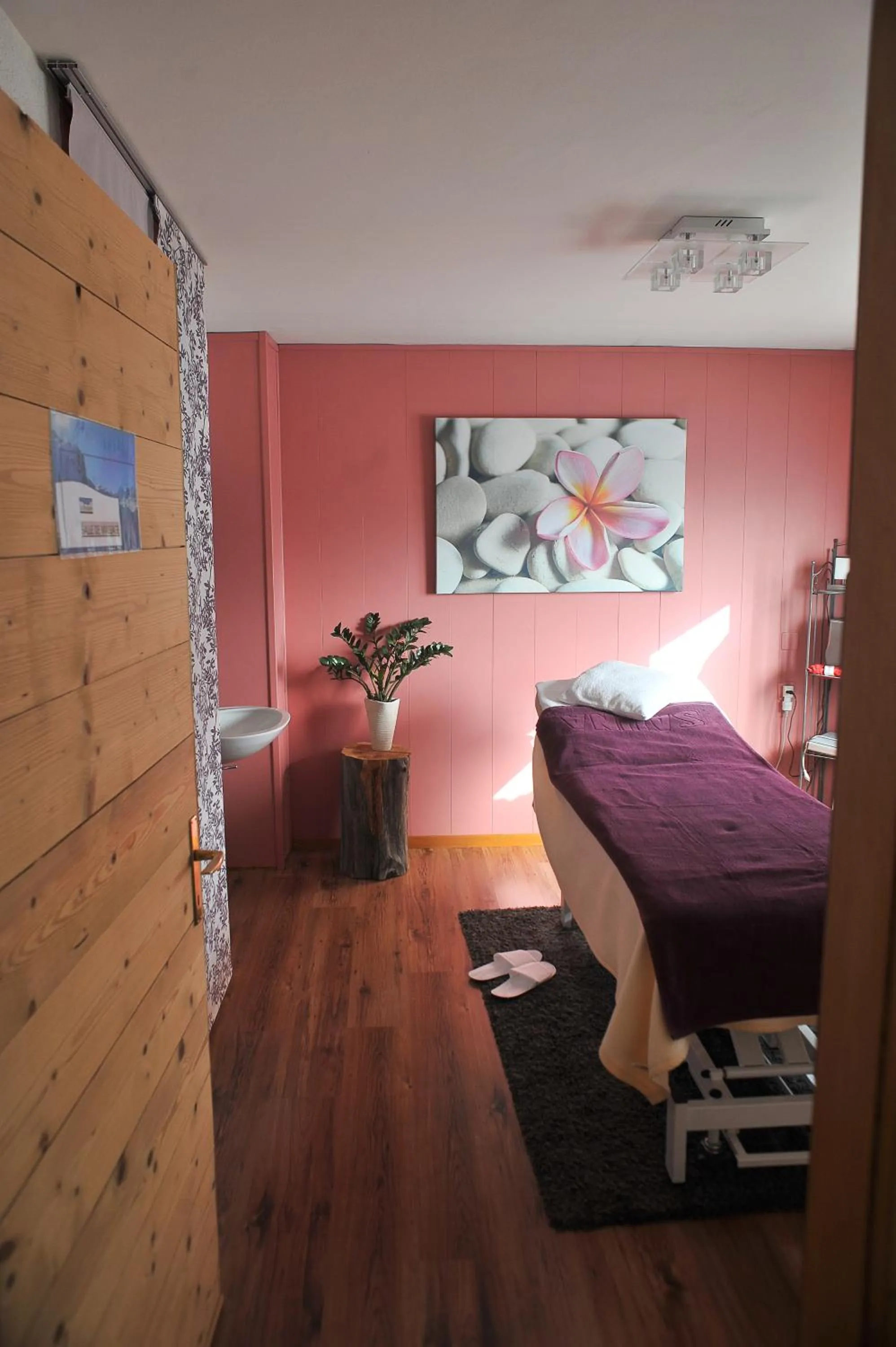 Massage, Bed in Hotel le Beausite