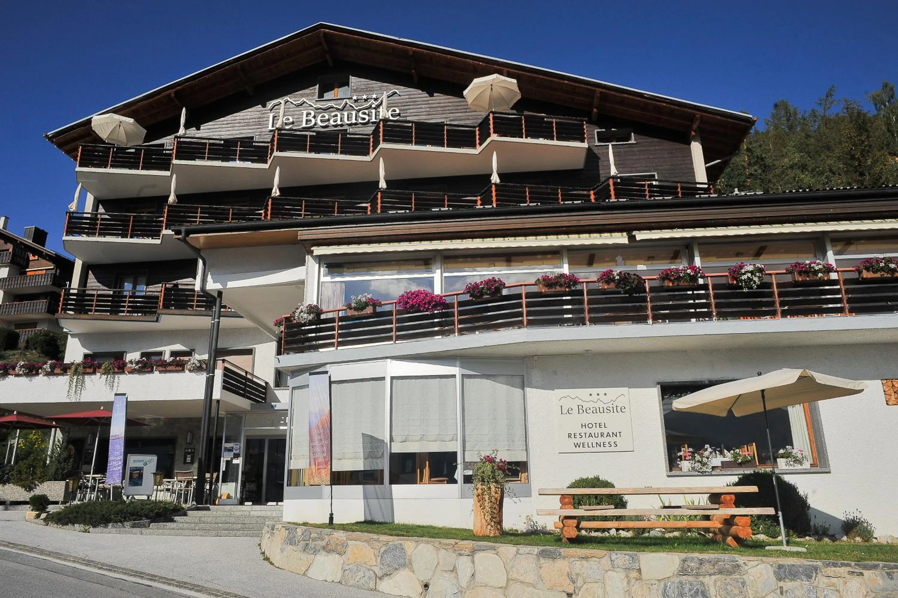 Property building in Hotel le Beausite