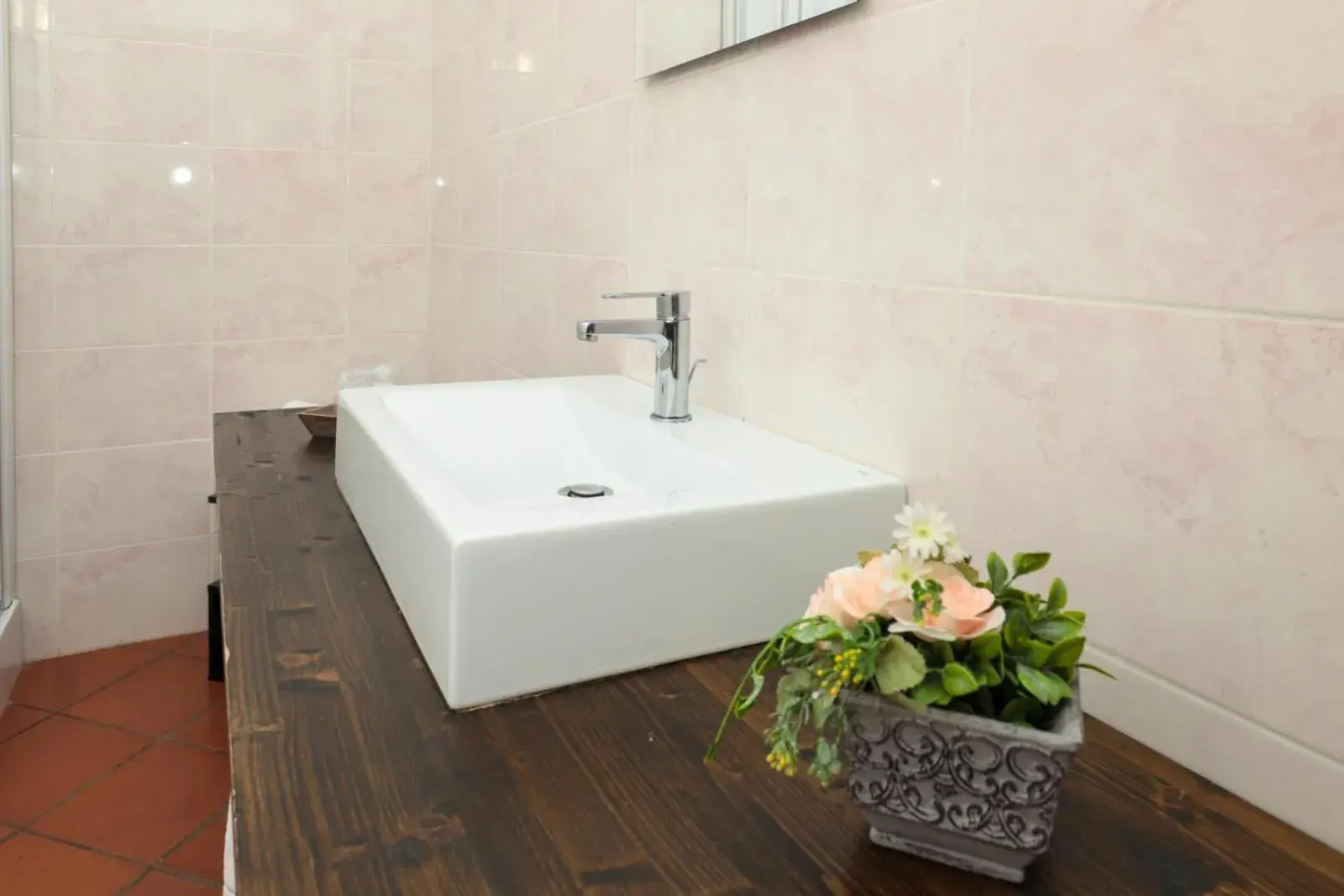 Large Single Room - single occupancy in Villa D&D Large Single Room - single occupancy in Villa D&D