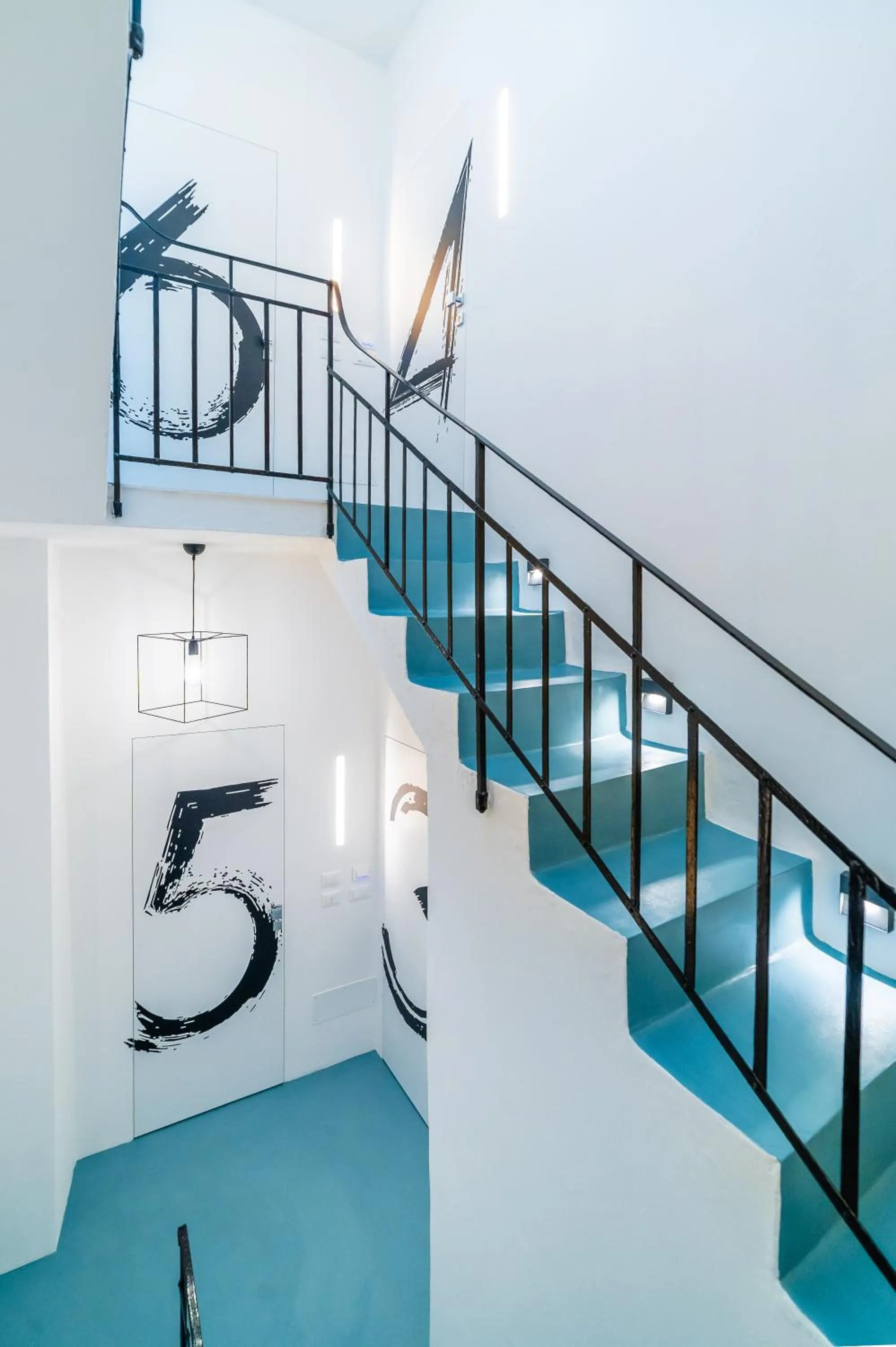 hair dresser in B&B A C-Caste