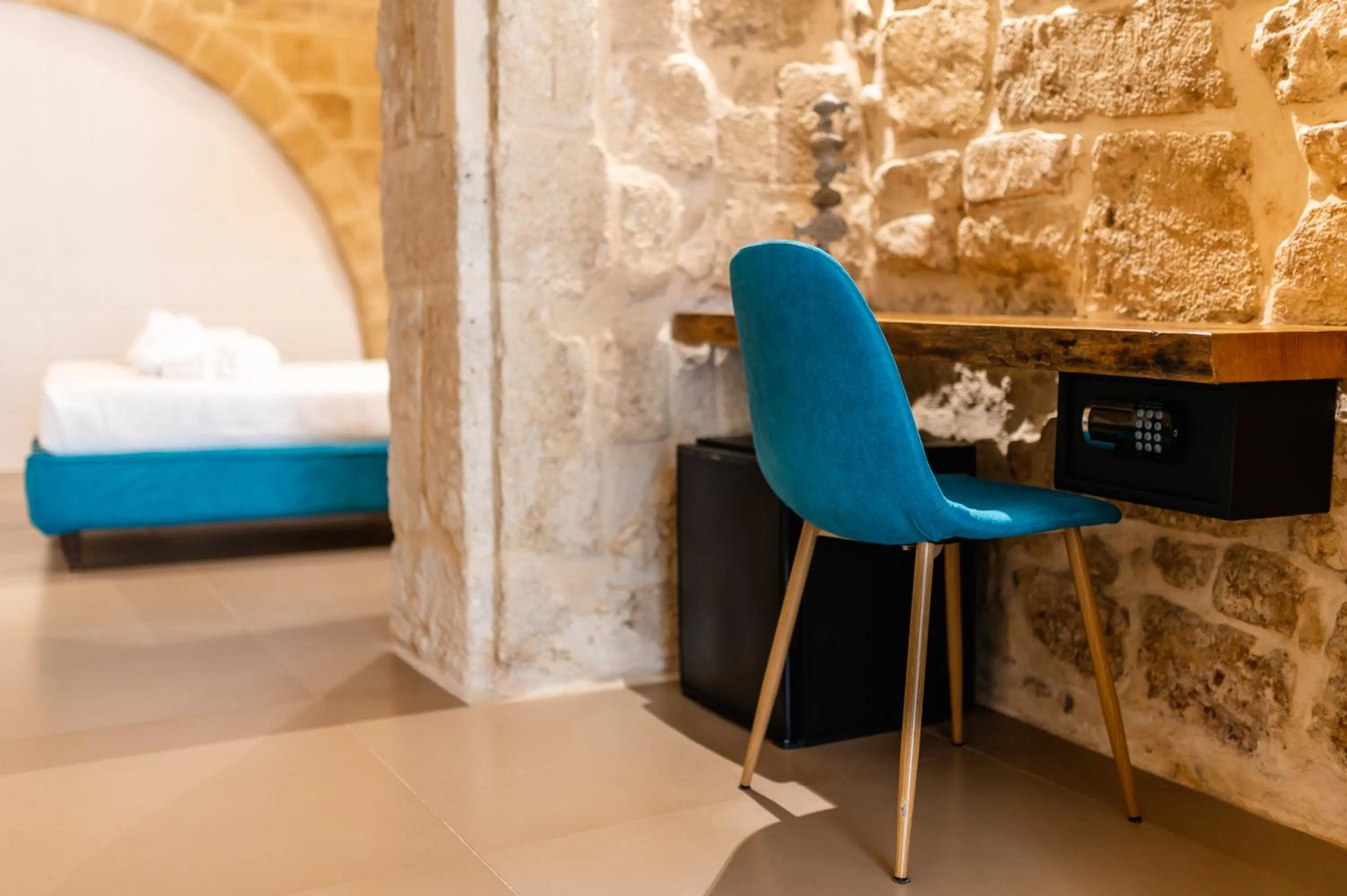 hair dresser in B&B A C-Caste