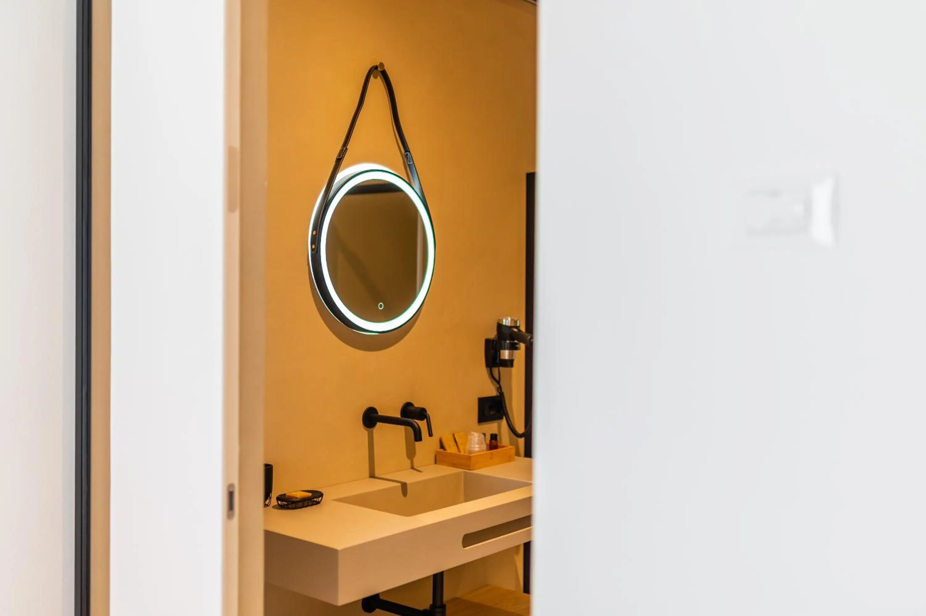 hair dresser in B&B A C-Caste