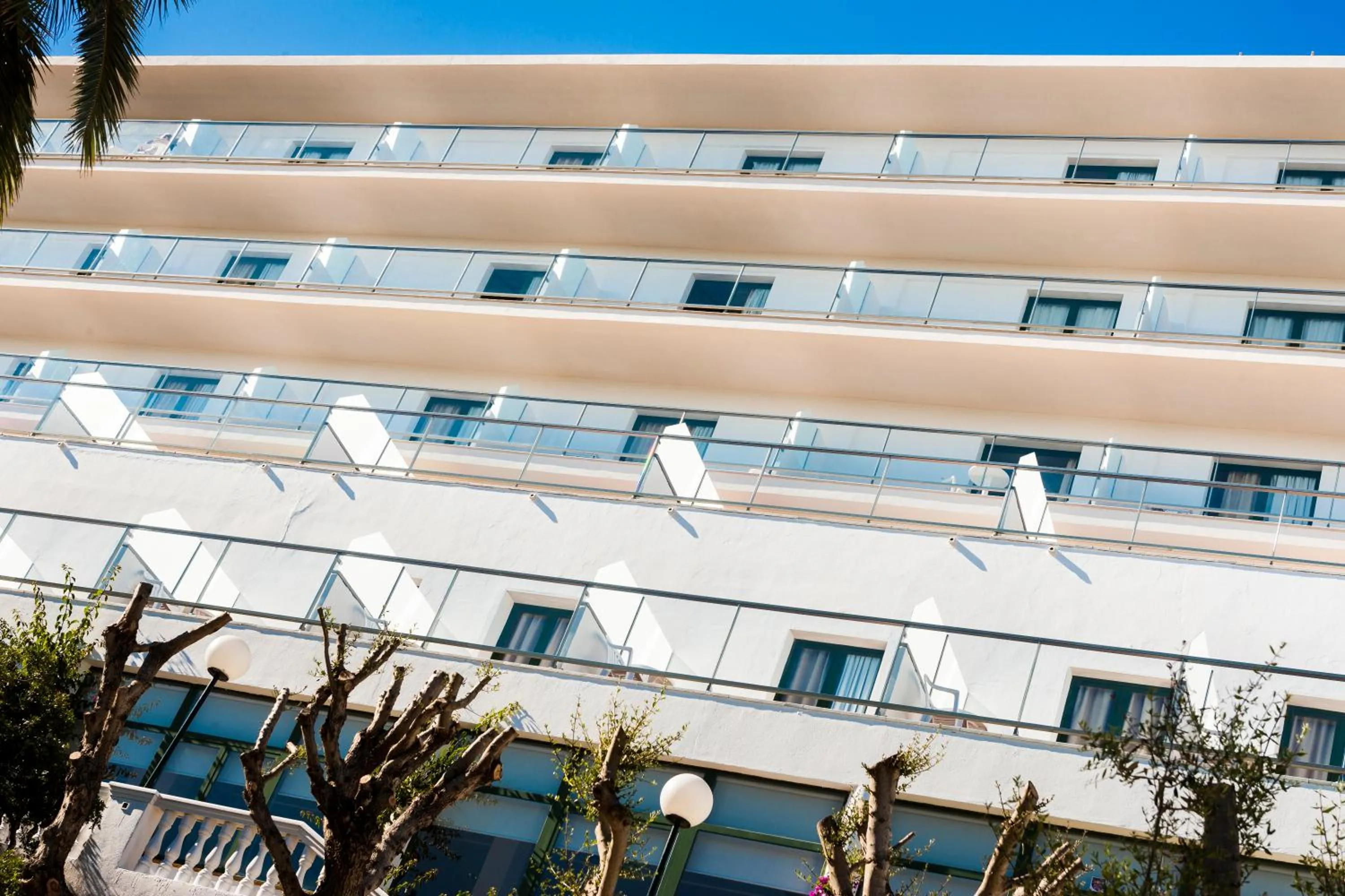 Facade/entrance in Globales Cala'n Blanes