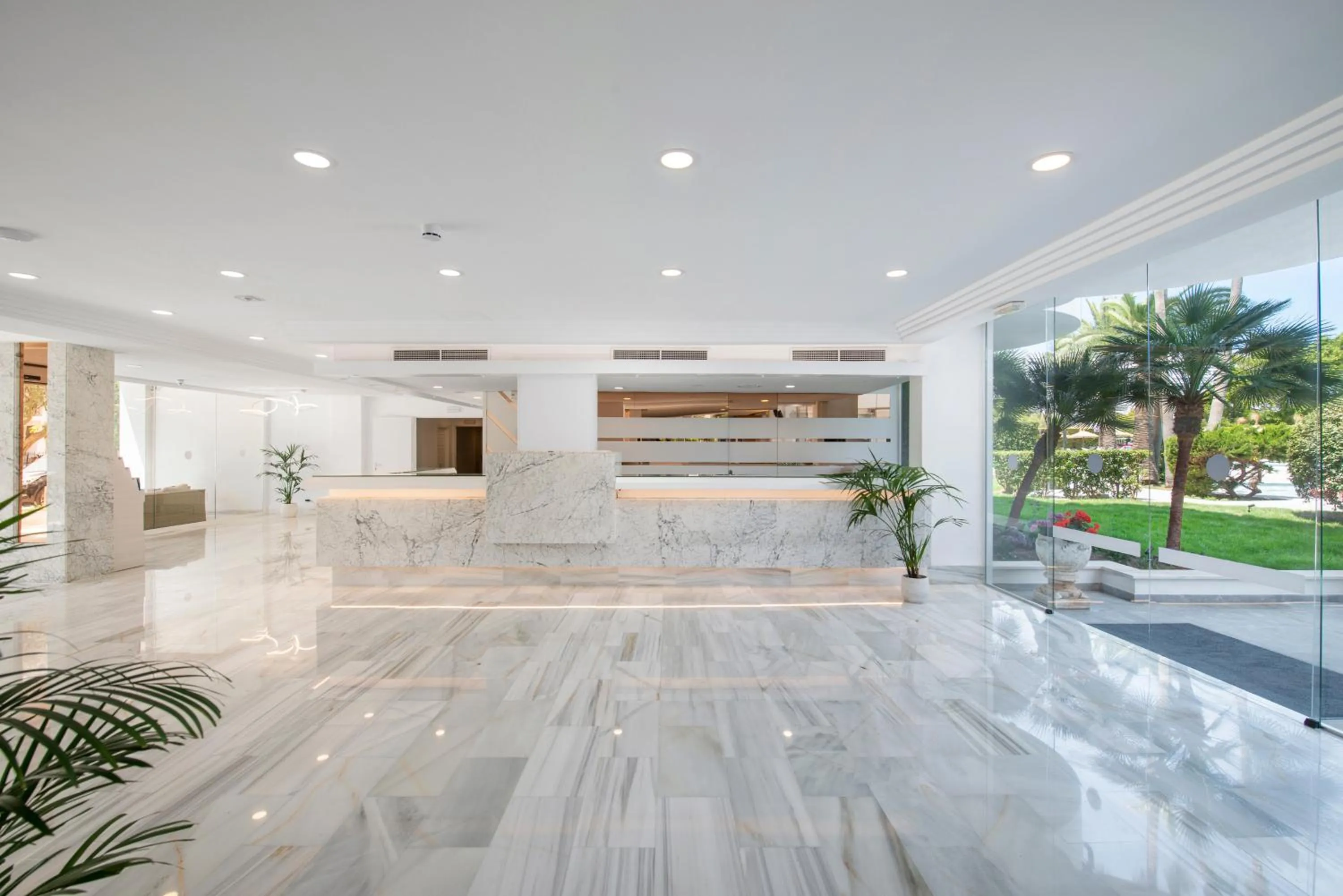 Lobby or reception in Alcudia Beach Apartments