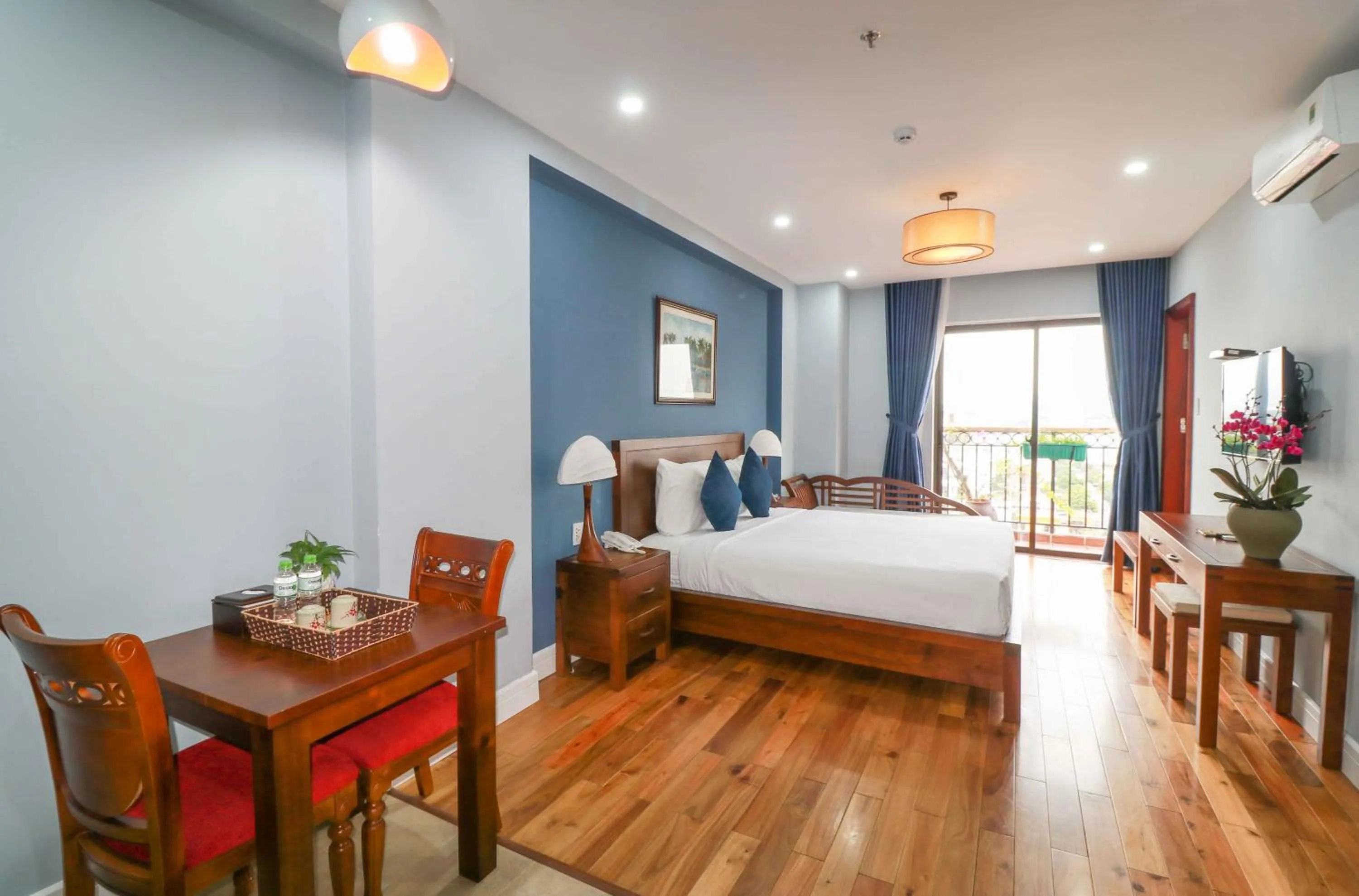 Photo of the whole room, Bed in Eco Green Boutique Hotel Da Nang