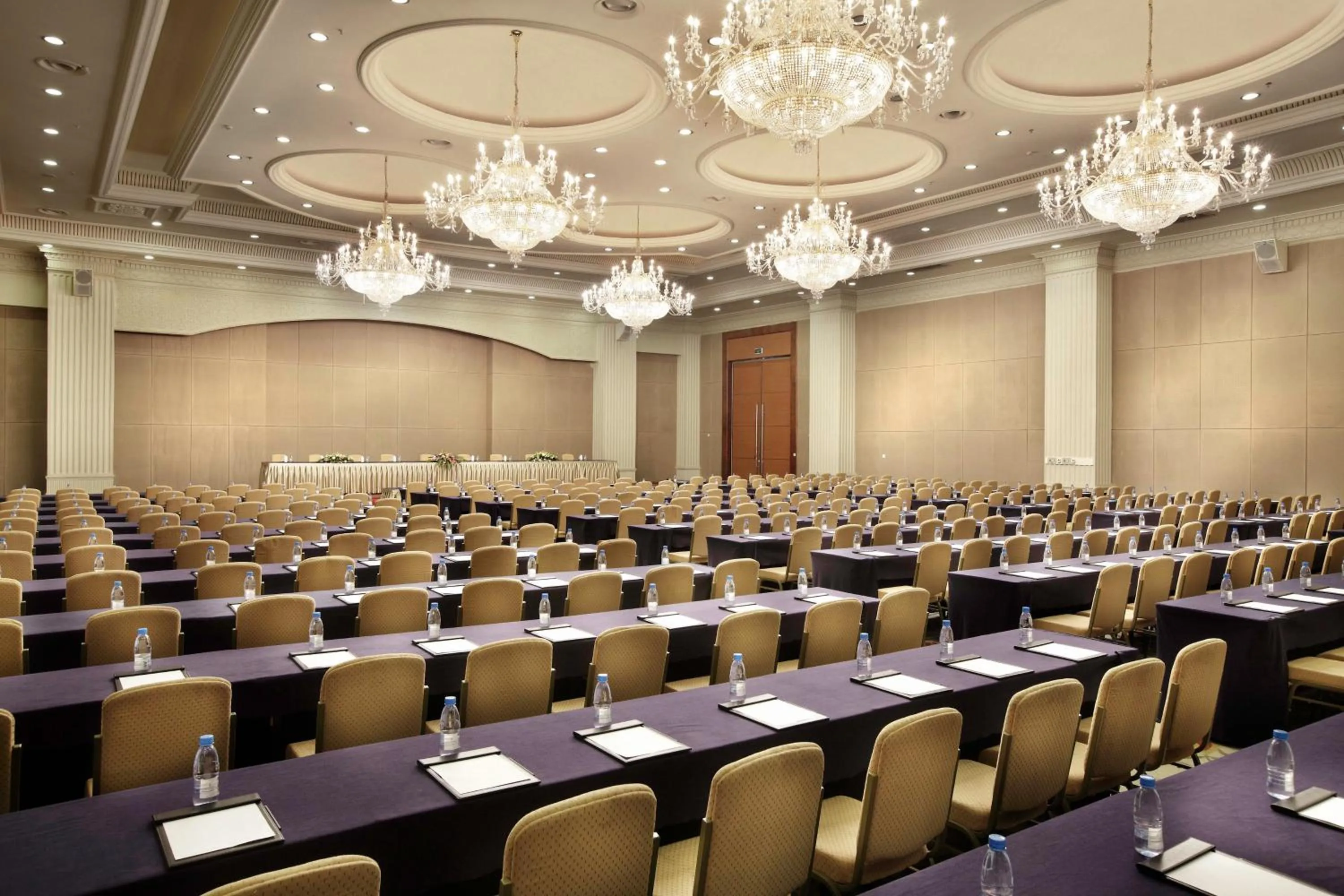 Meeting/conference room in InterContinental Century City Chengdu