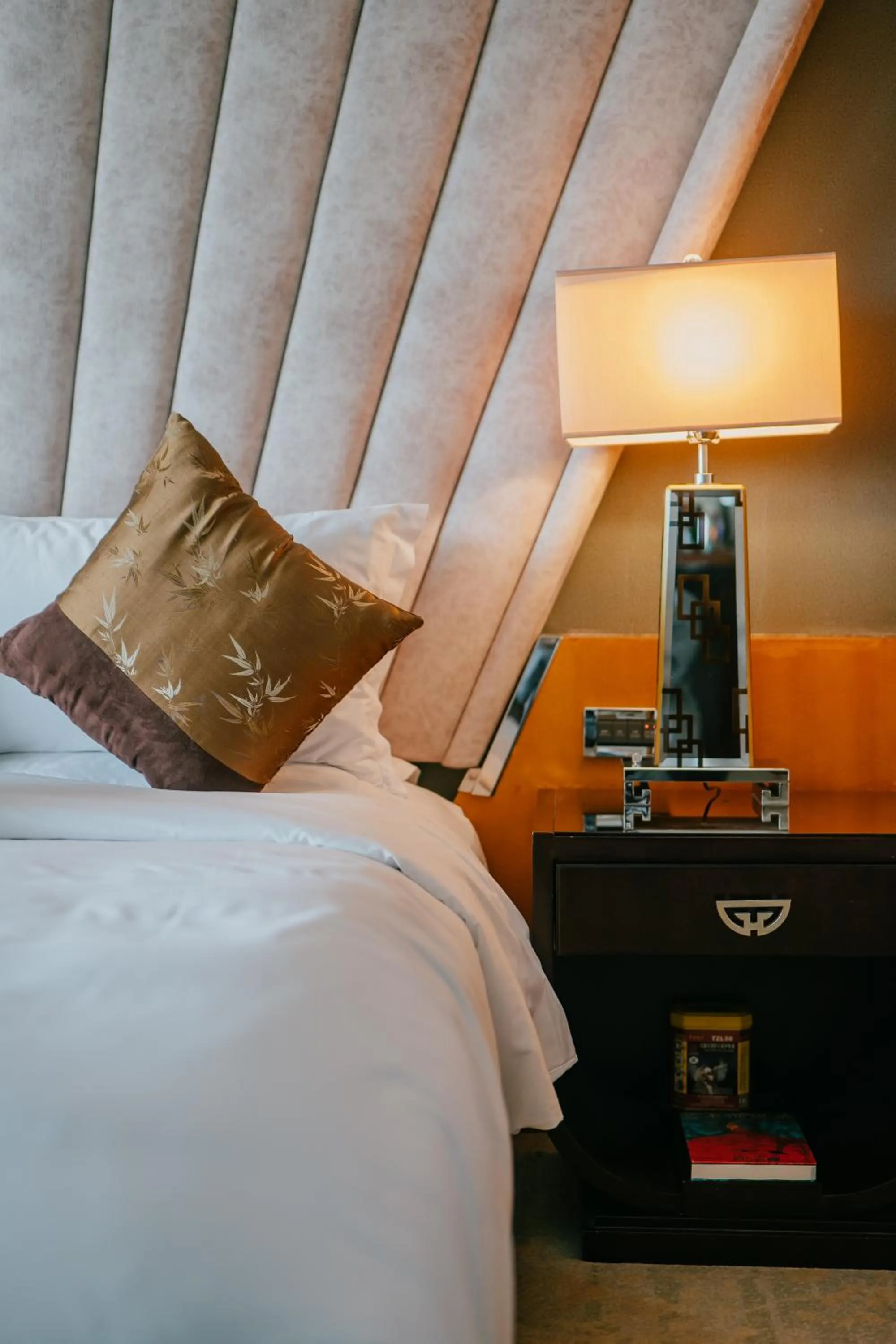 Bathroom, Bed in InterContinental Century City Chengdu