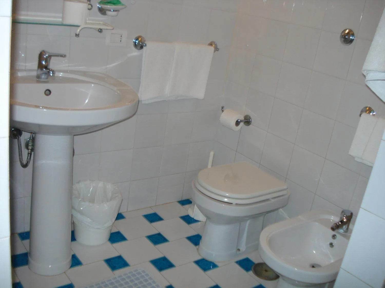 Bathroom in Hotel La Lampara