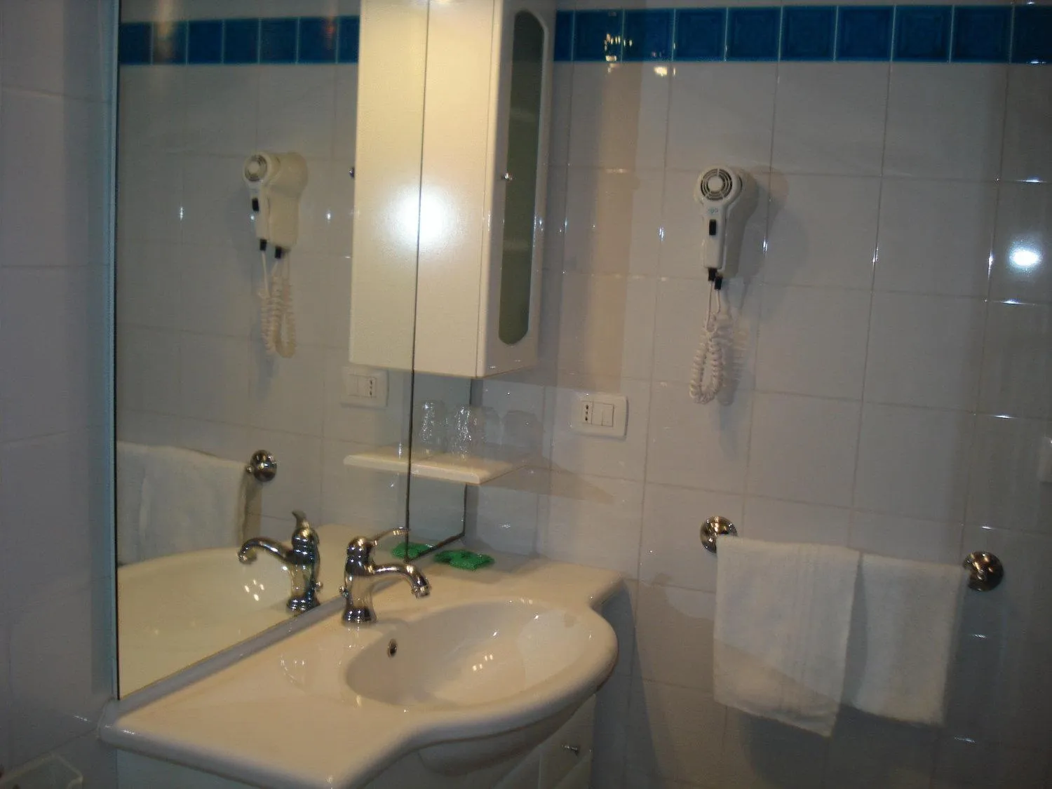 Bathroom in Hotel La Lampara