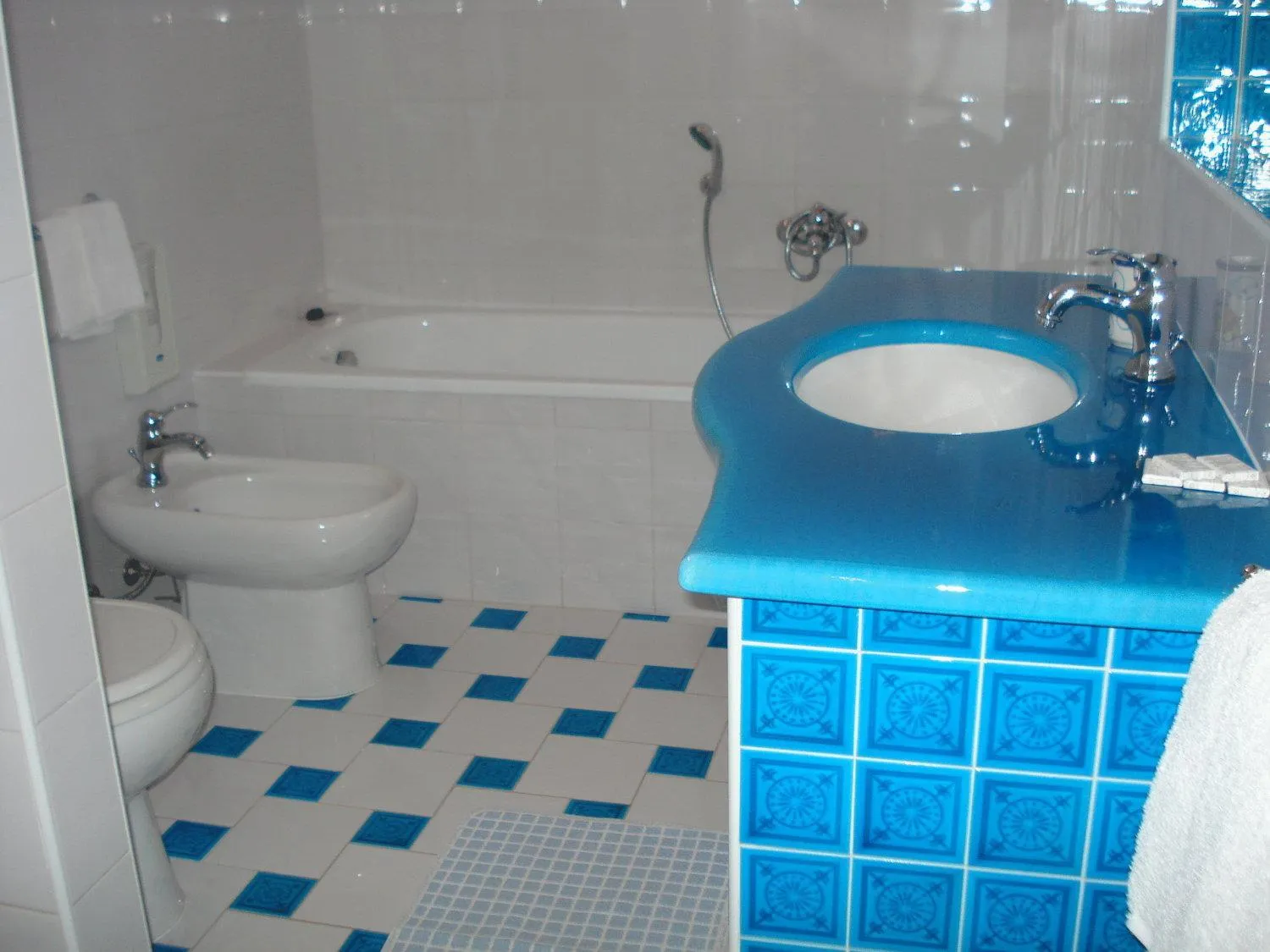 Bathroom in Hotel La Lampara