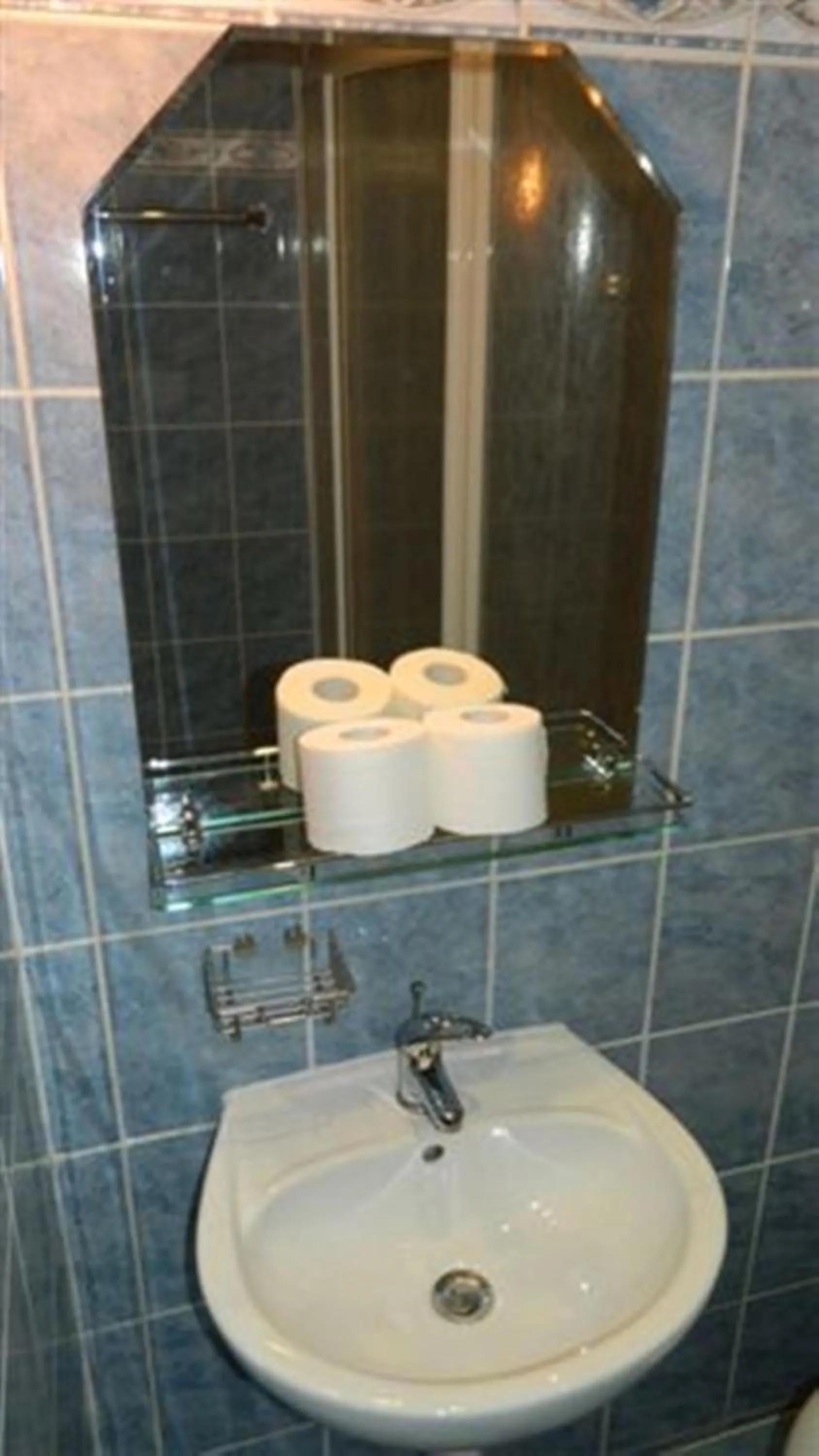 Toilet in Hotel Maria