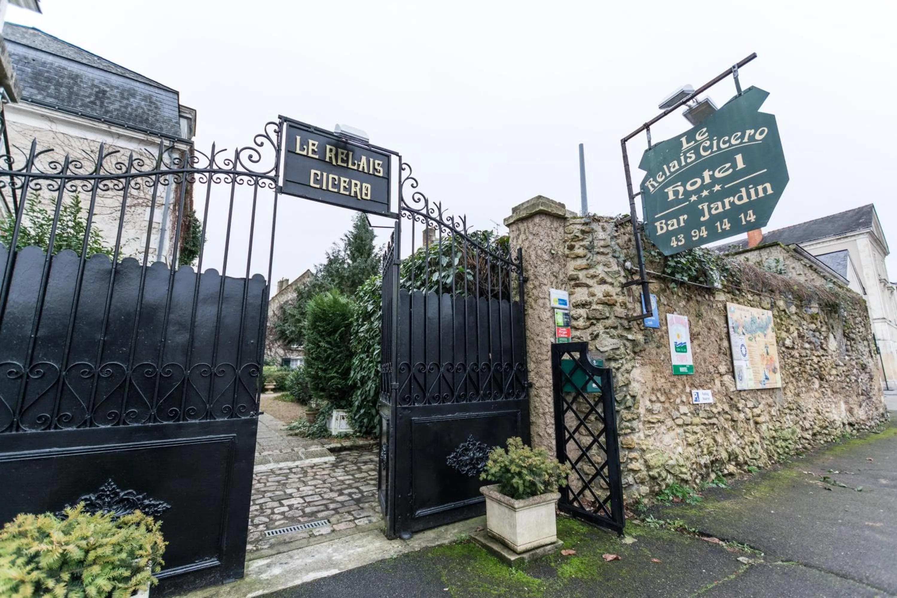 Hôtellerie de Charme Le Relais Cicero Hôtel-Jardin-Calme-Verdure-Centre