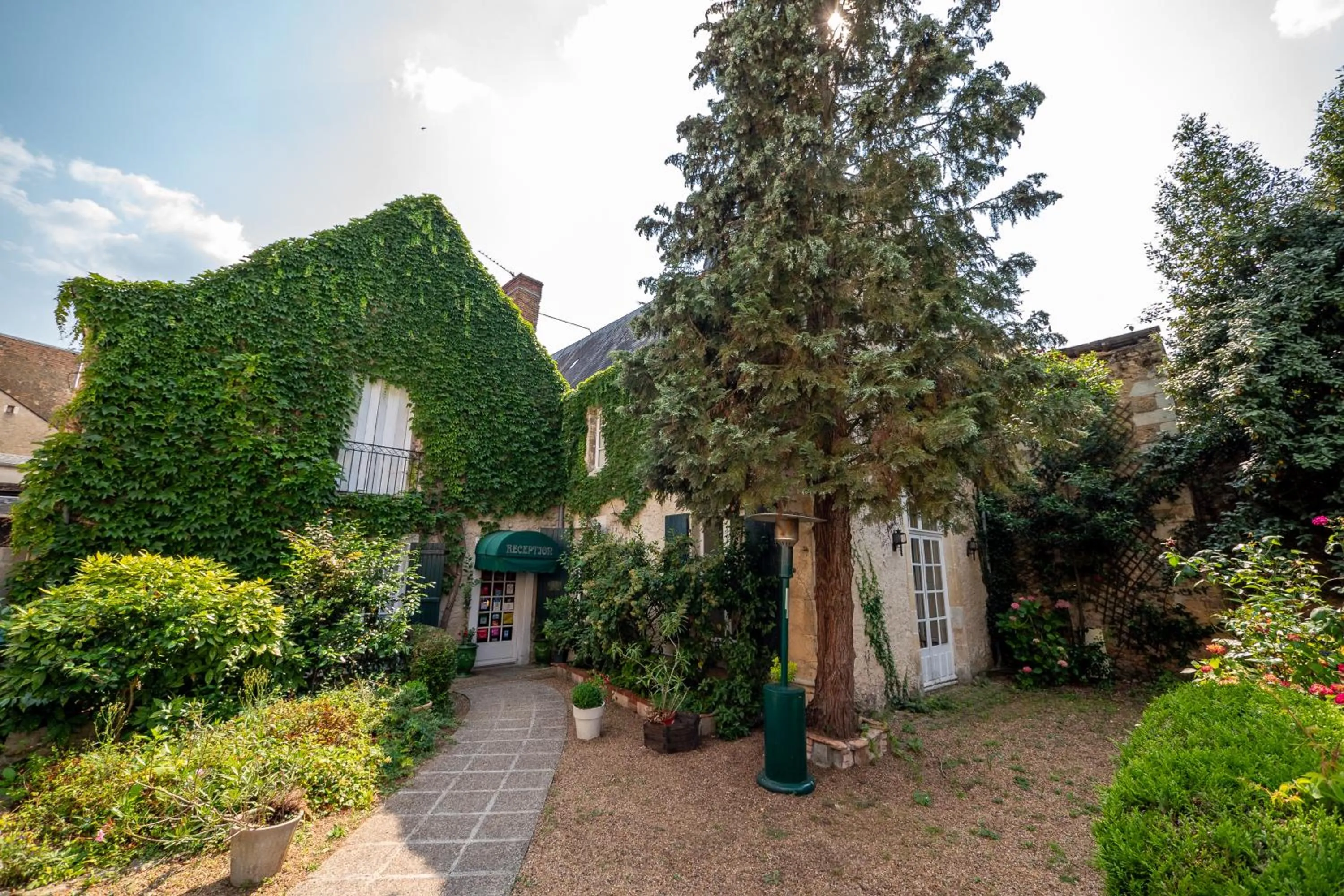 Hôtellerie de Charme Le Relais Cicero Hôtel-Jardin-Calme-Verdure-Centre