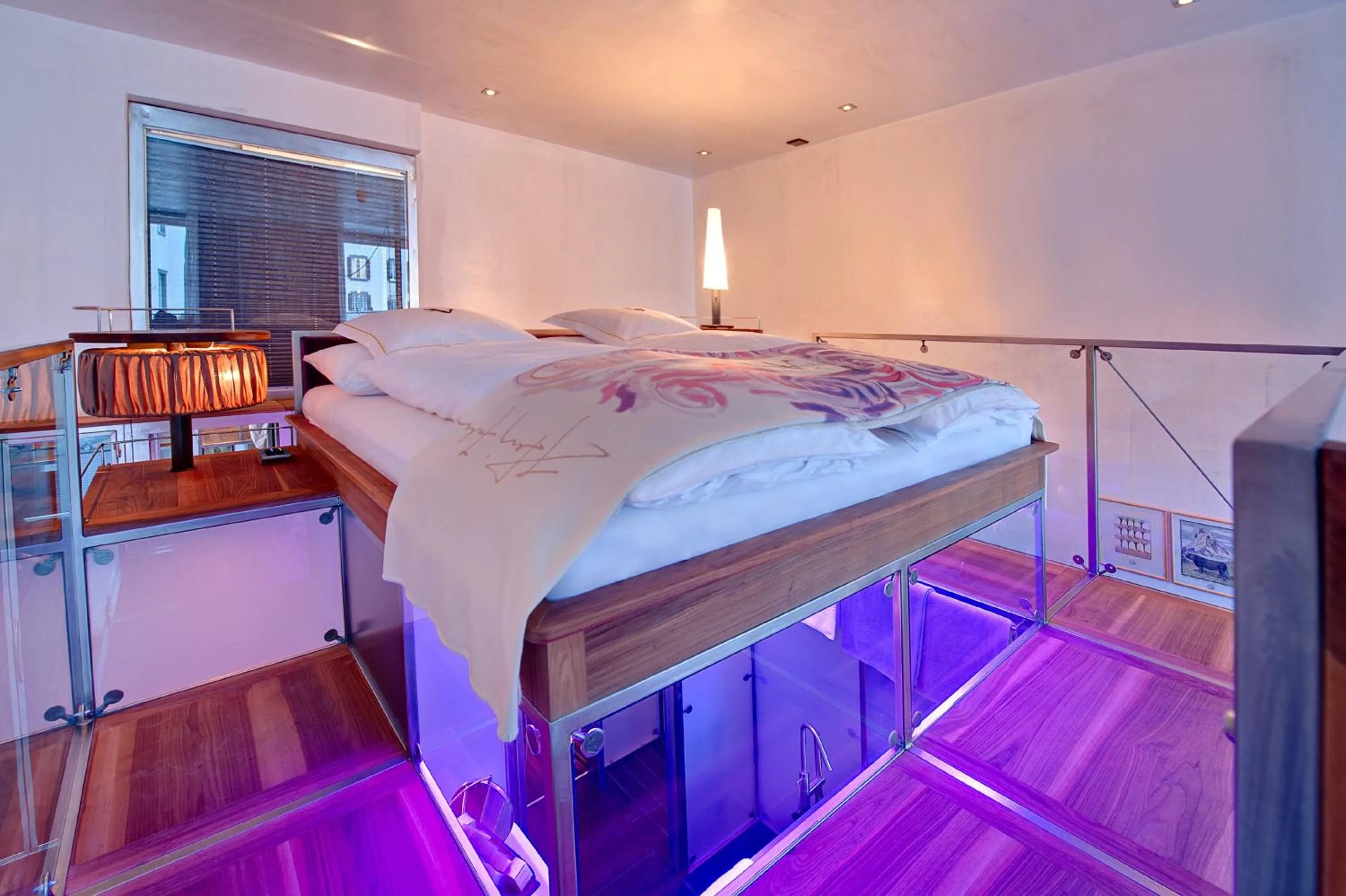 Bed in Backstage Boutique SPA Hotel