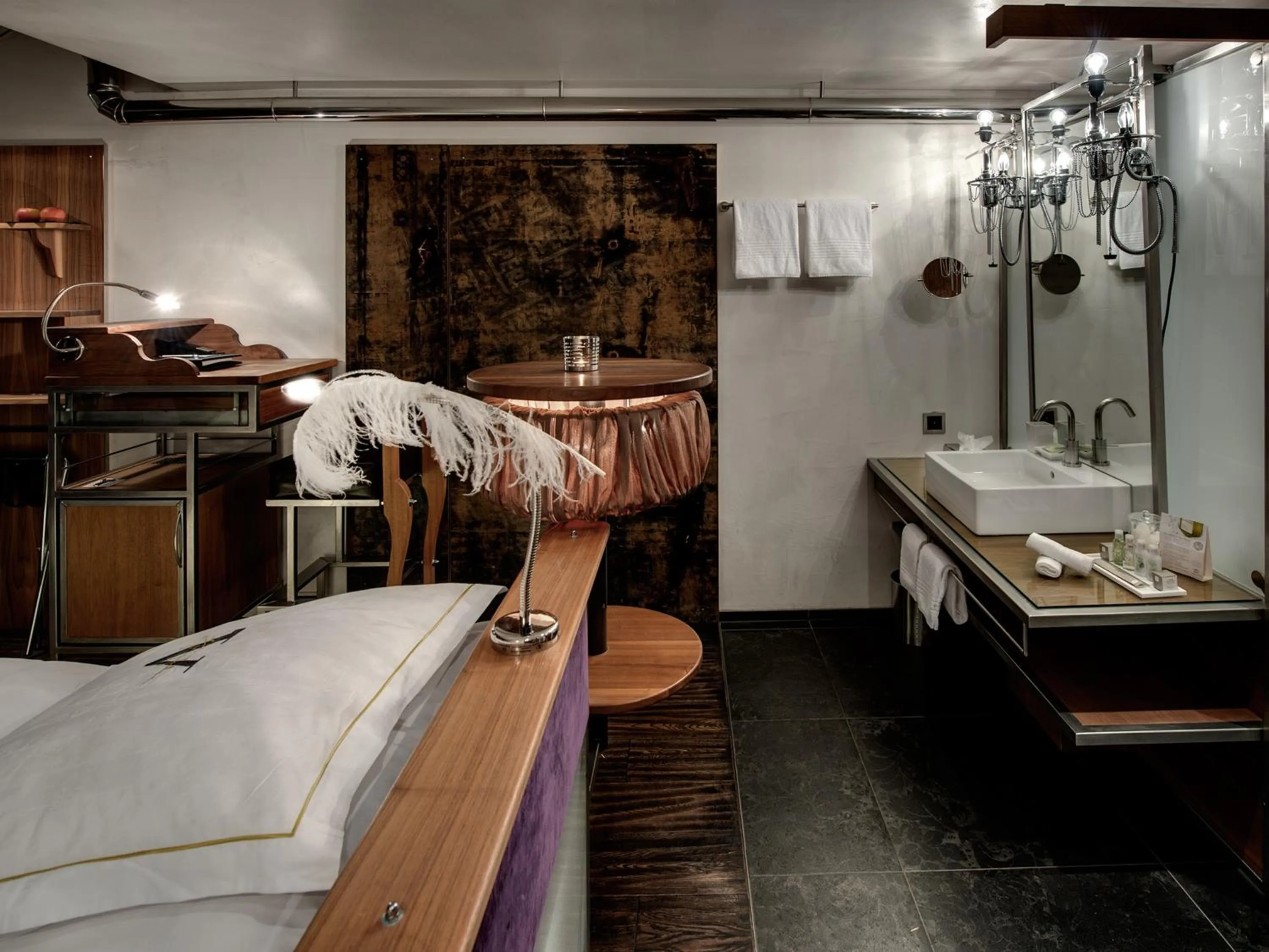 Bed in Backstage Boutique SPA Hotel