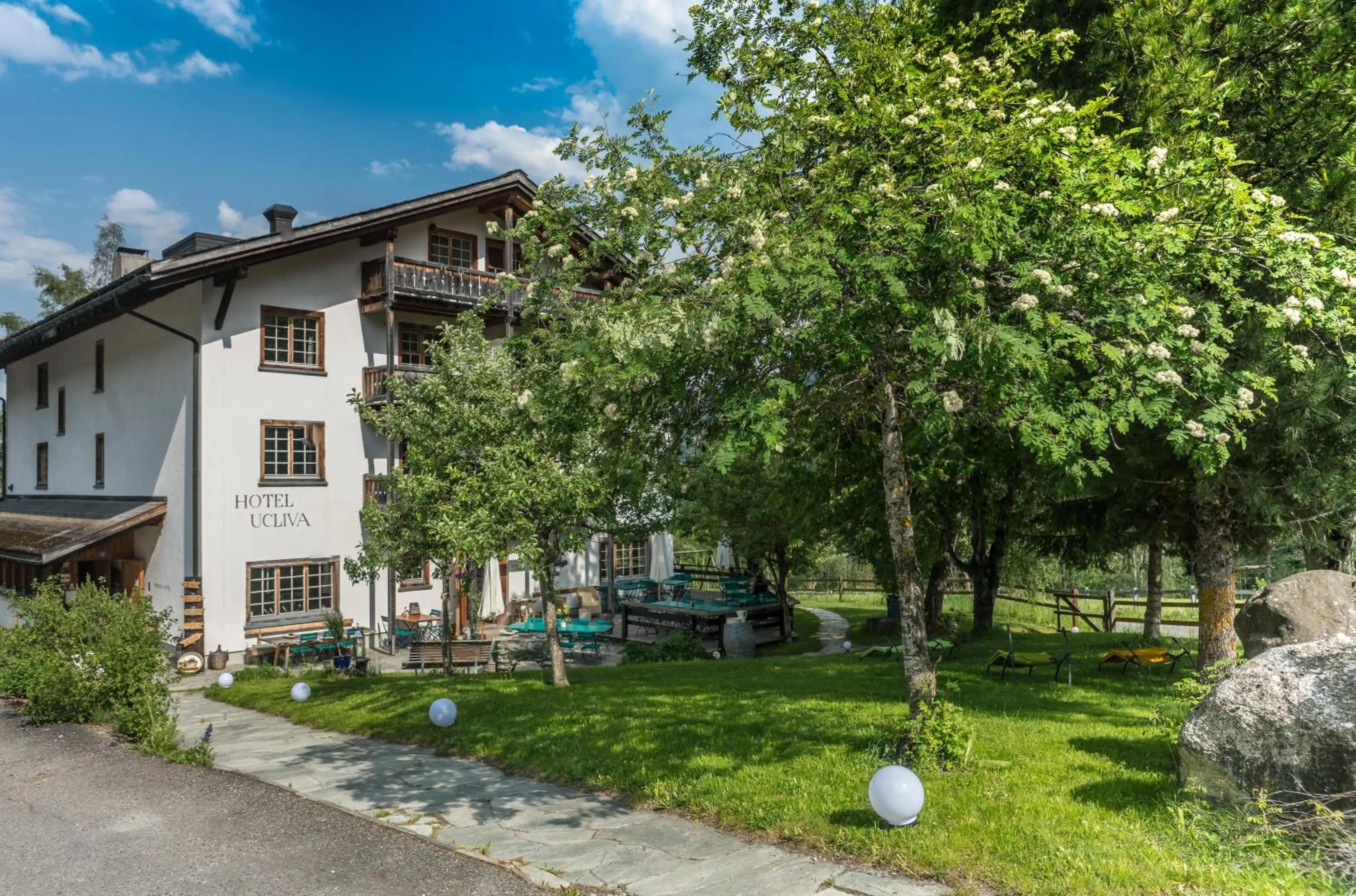Facade/entrance in Hotel Ucliva