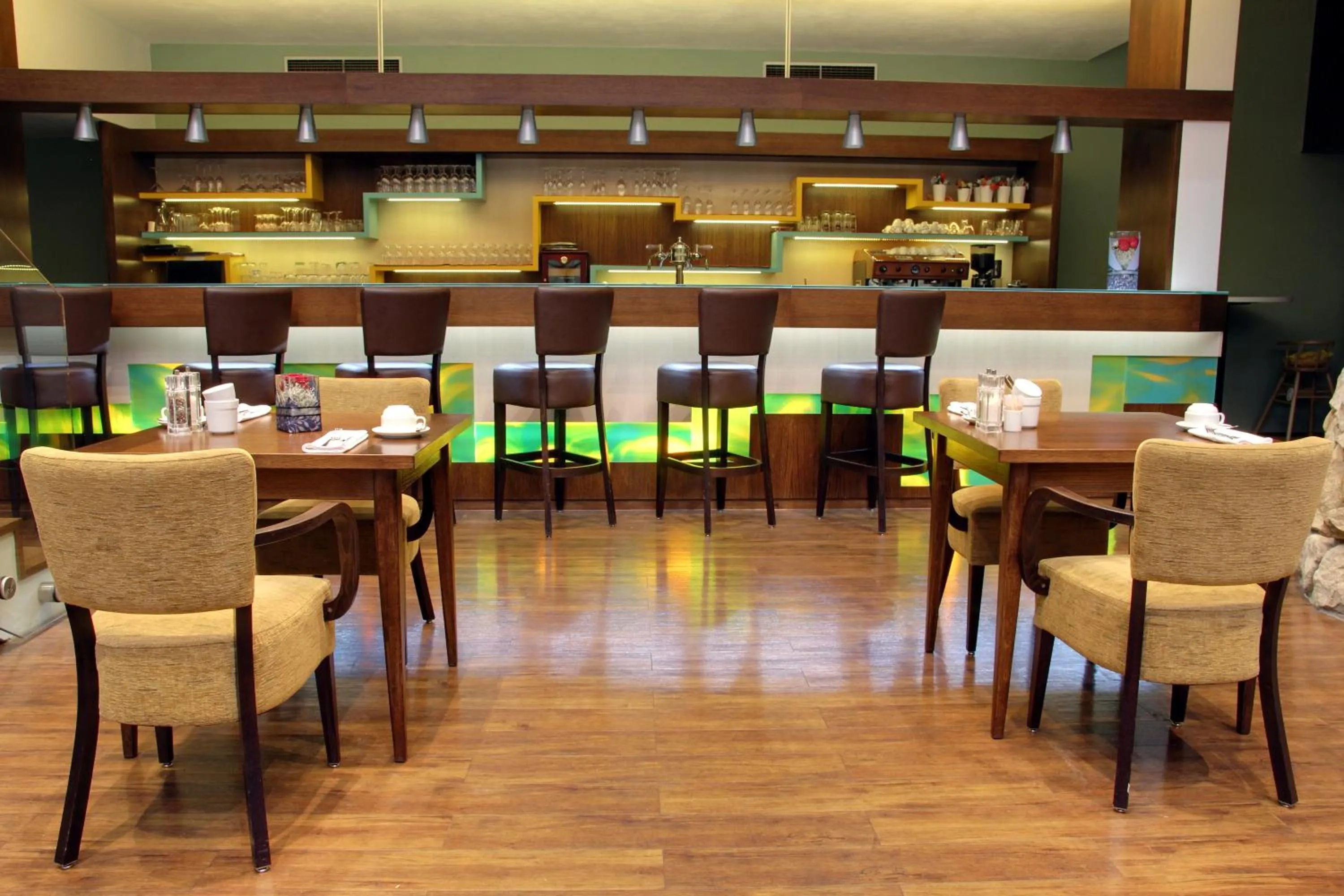 Lounge or bar in Hotel Baltaci Atrium