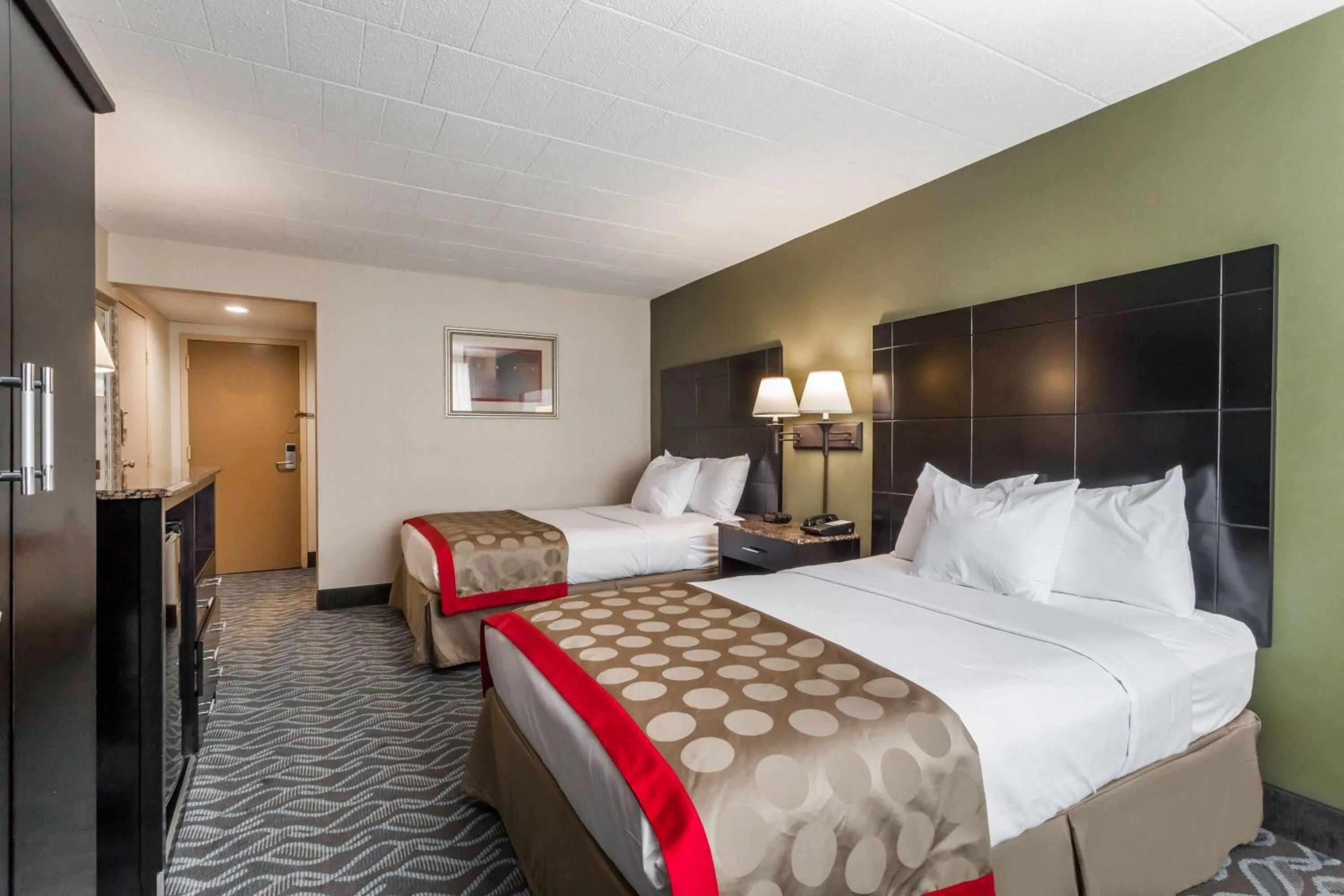 Photo of the whole room, Bed in Ramada by Wyndham Newburgh/West Point