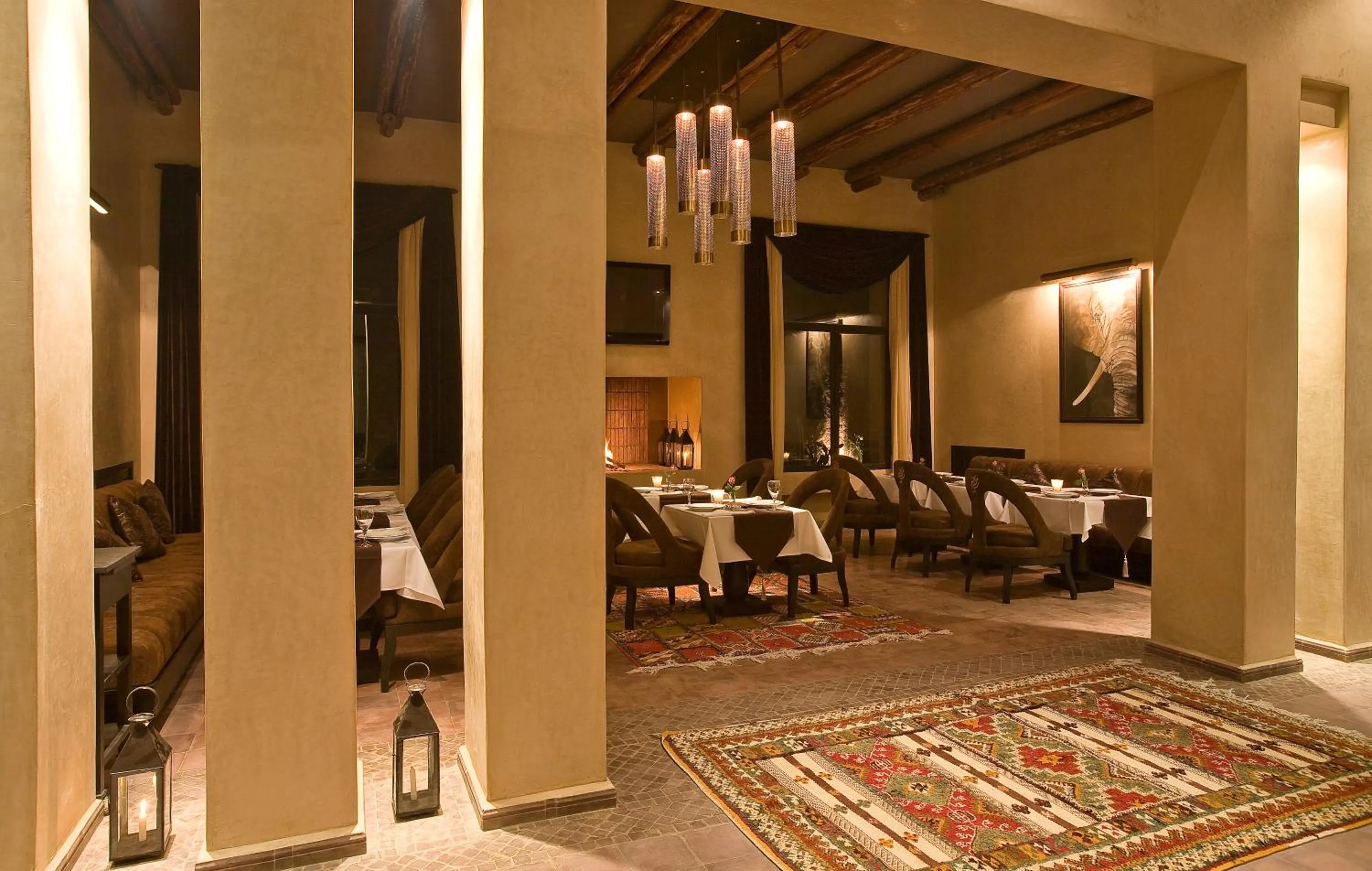 Restaurant/places to eat in Kasbah Agounsane Hotel & Spa