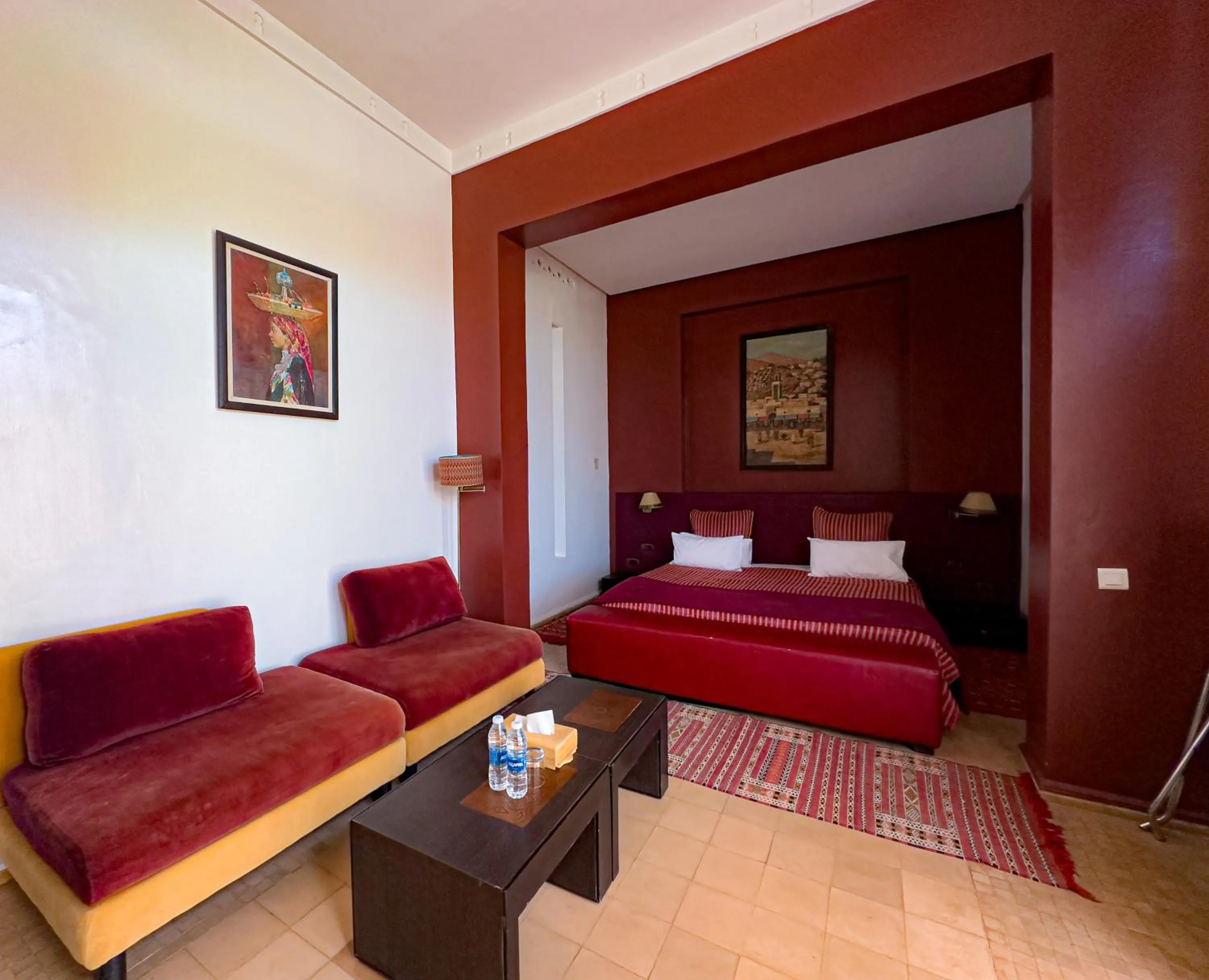 Bed in Kasbah Agounsane Hotel & Spa