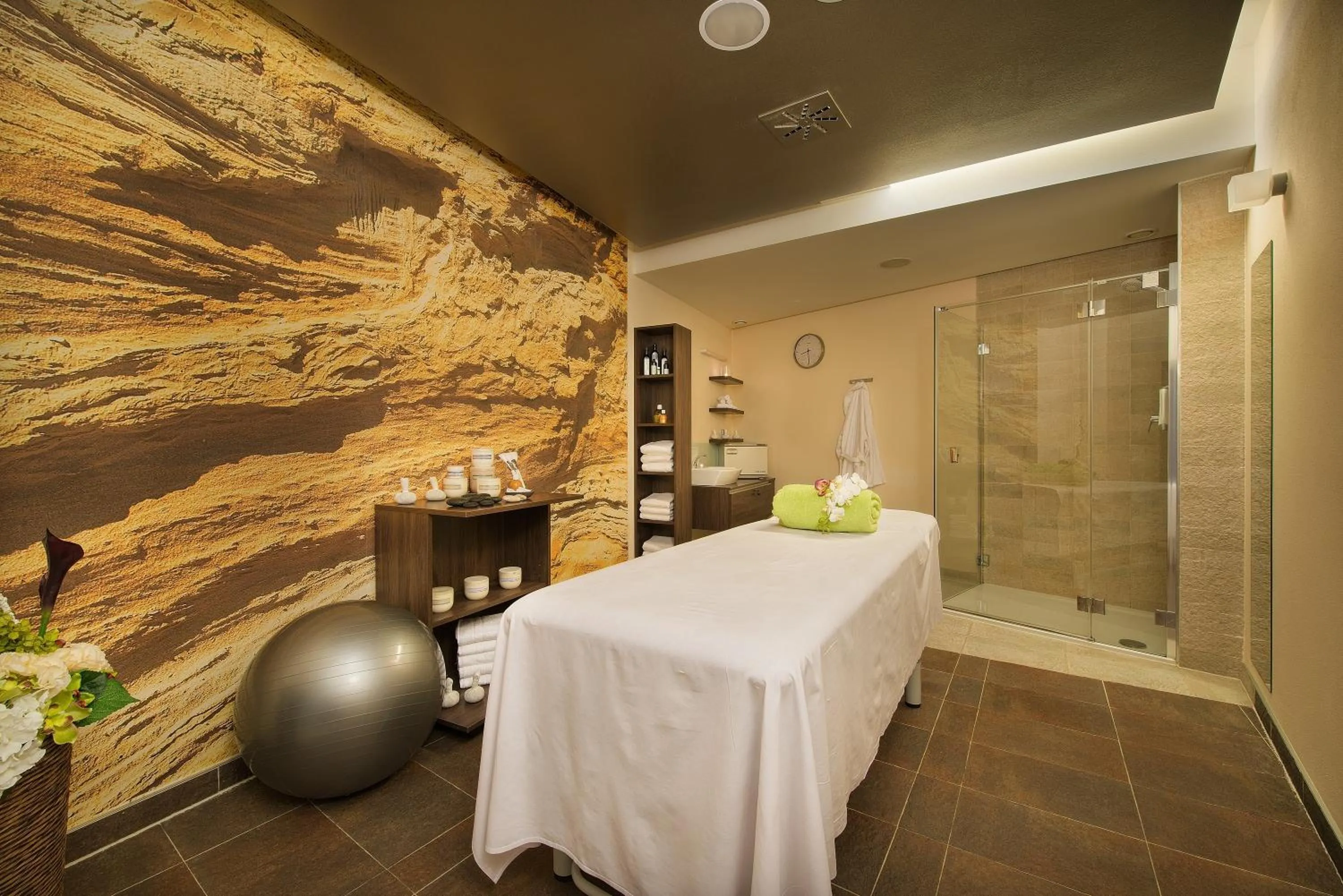 Massage in Wellness Hotel Diamant