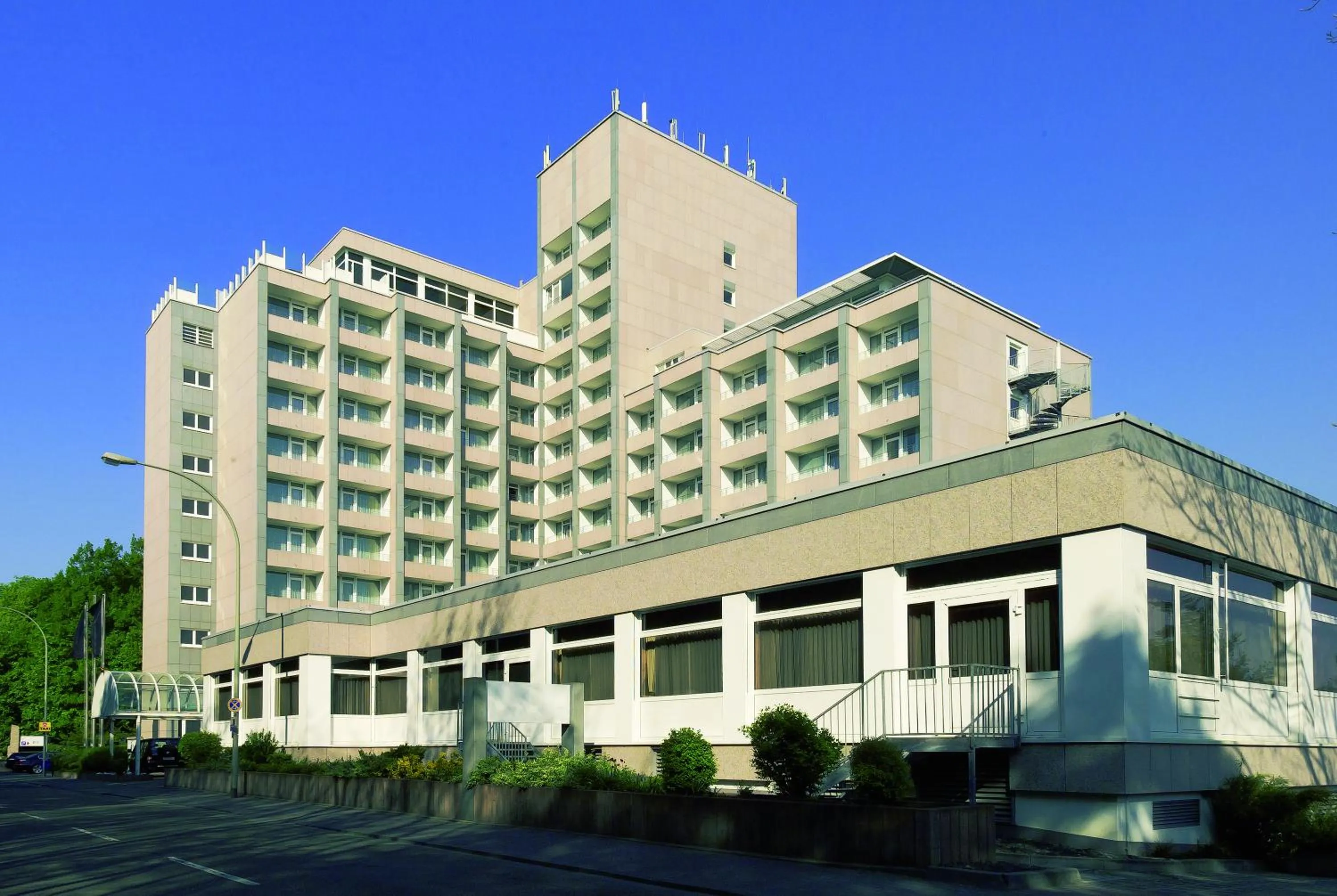 Property building in SOALTEE Hotel by Trip Inn Frankfurt Messe Tagungshotel