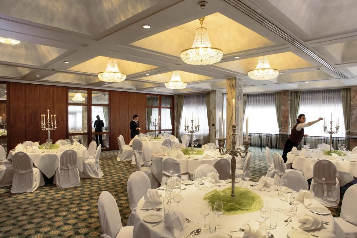 H4 Hotel Frankfurt Messe