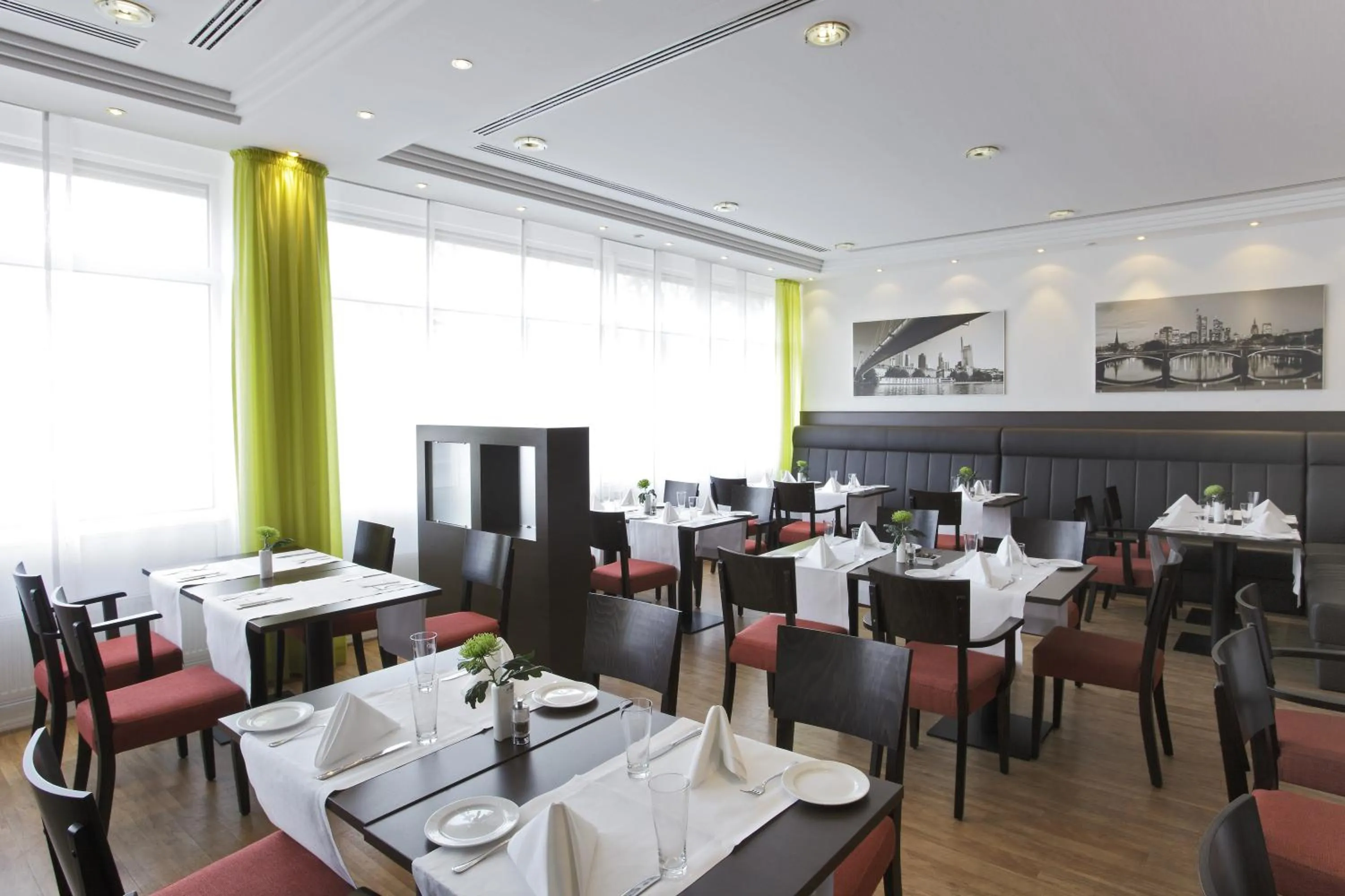 SOALTEE Hotel by Trip Inn Frankfurt Messe Tagungshotel