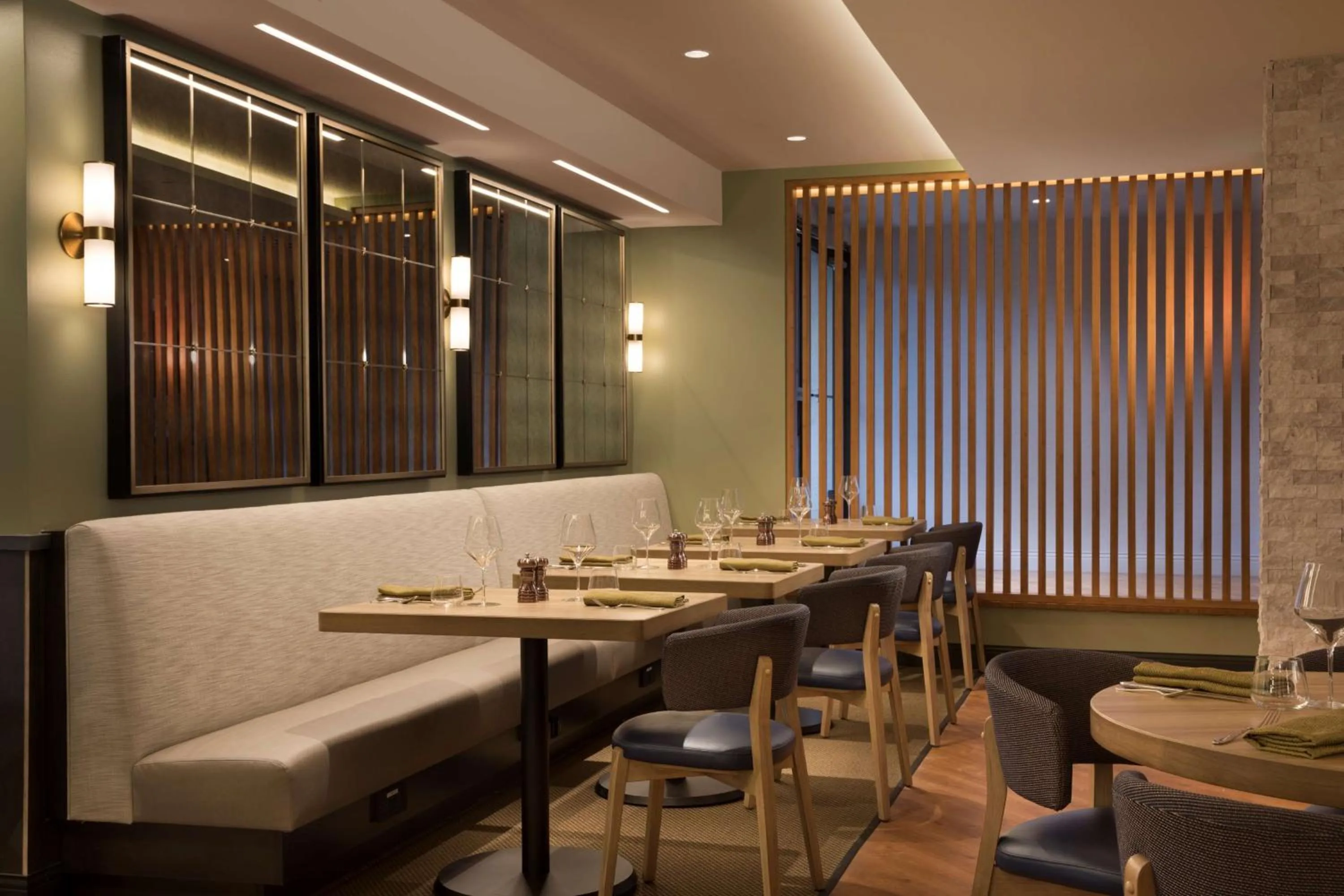 Restaurant/places to eat in Sonesta Silicon Valley