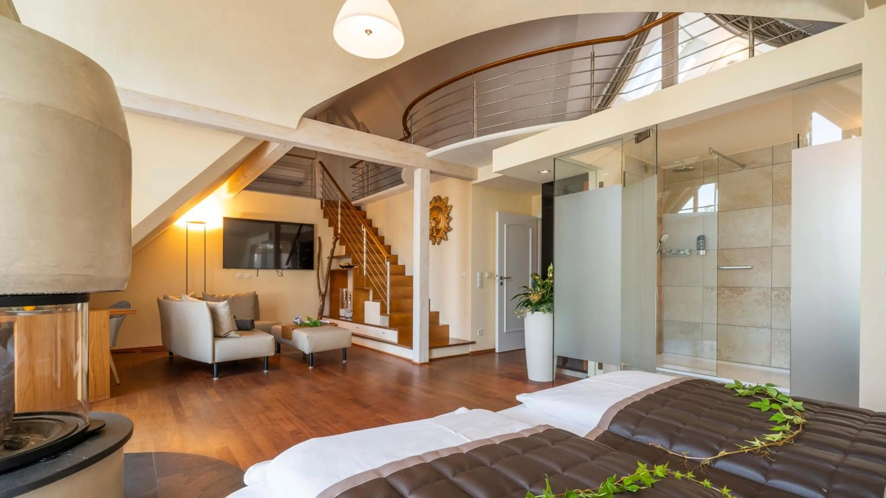 Photo of the whole room, Bed in Boutiquehotel zur Winzerstube - Adults Only