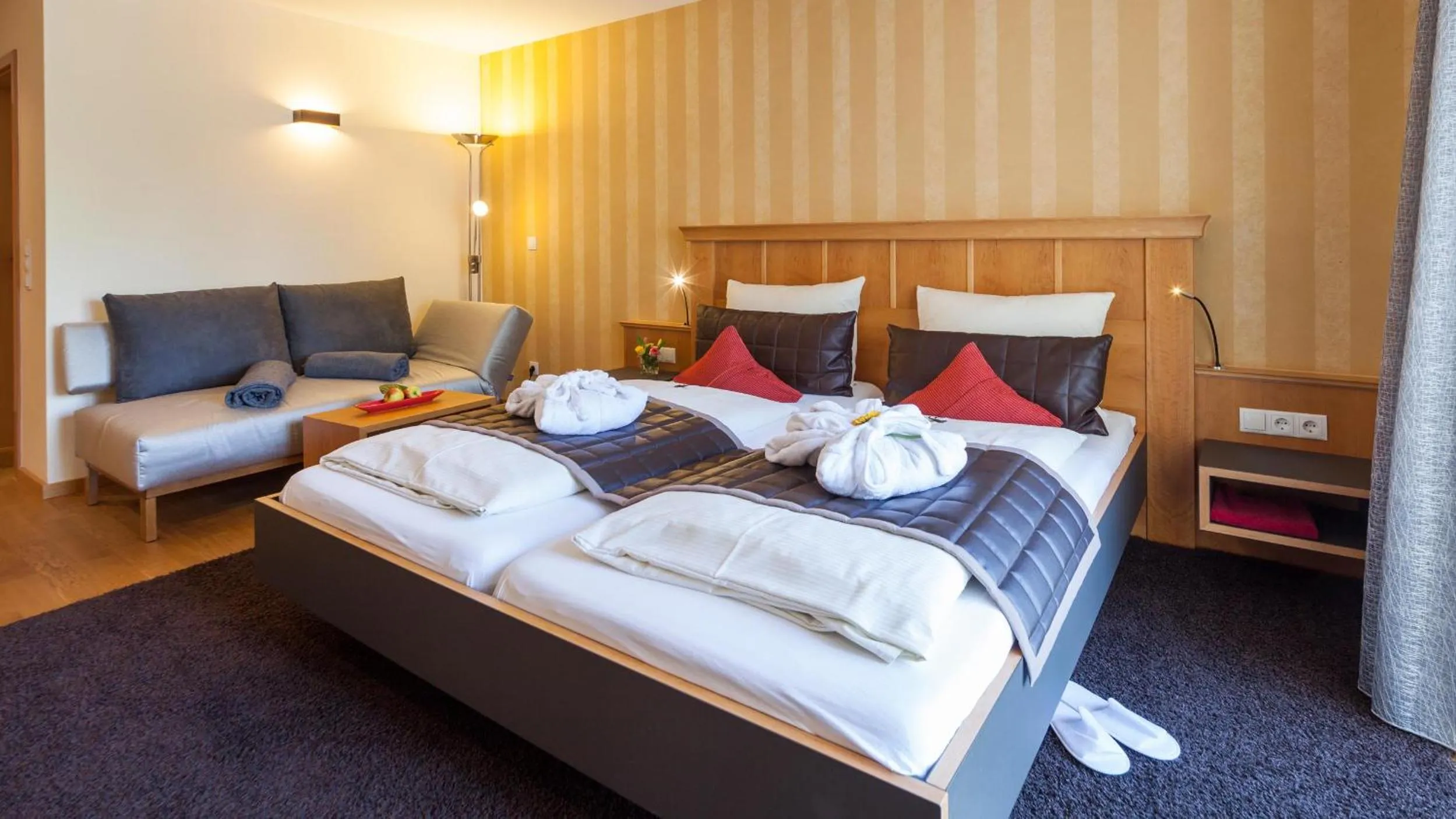 Photo of the whole room, Bed in Boutiquehotel zur Winzerstube - Adults Only