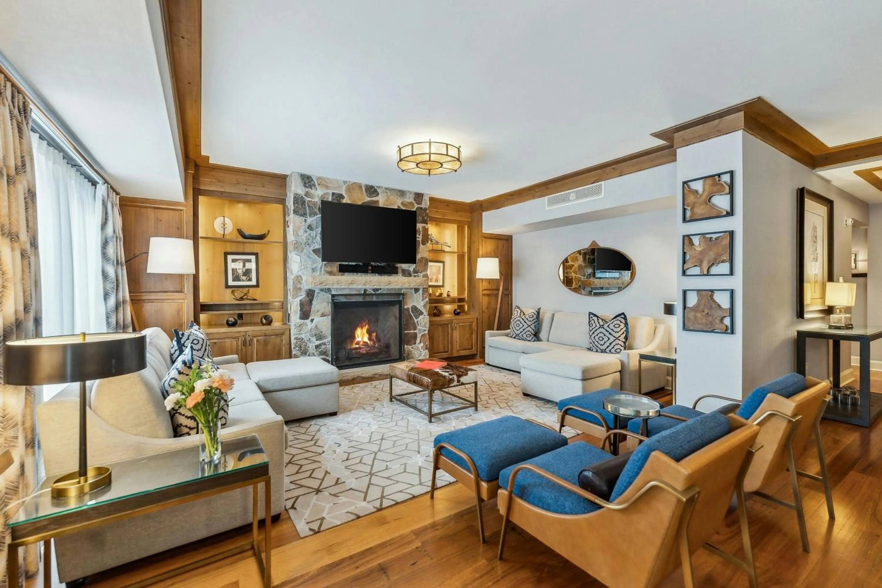 Photo of the whole room in St. Regis Deer Valley