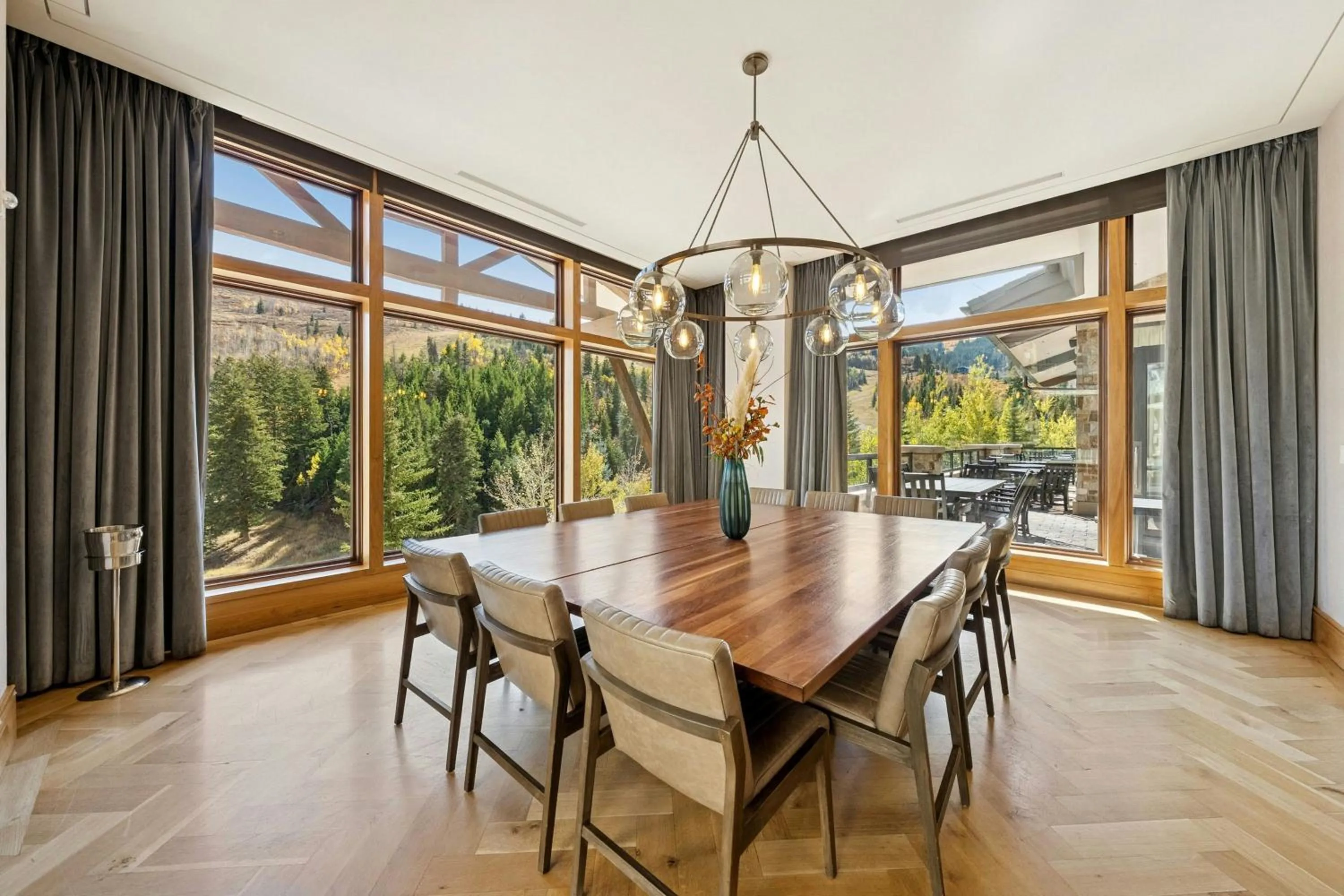 Restaurant/places to eat in St. Regis Deer Valley