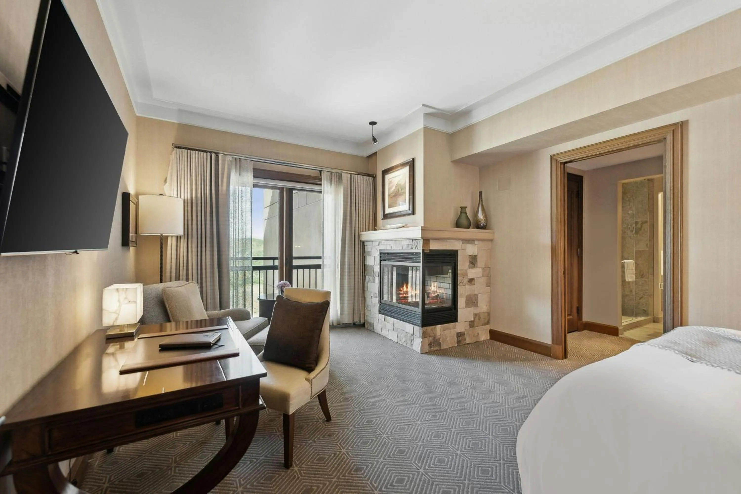 Photo of the whole room, Bed in St. Regis Deer Valley