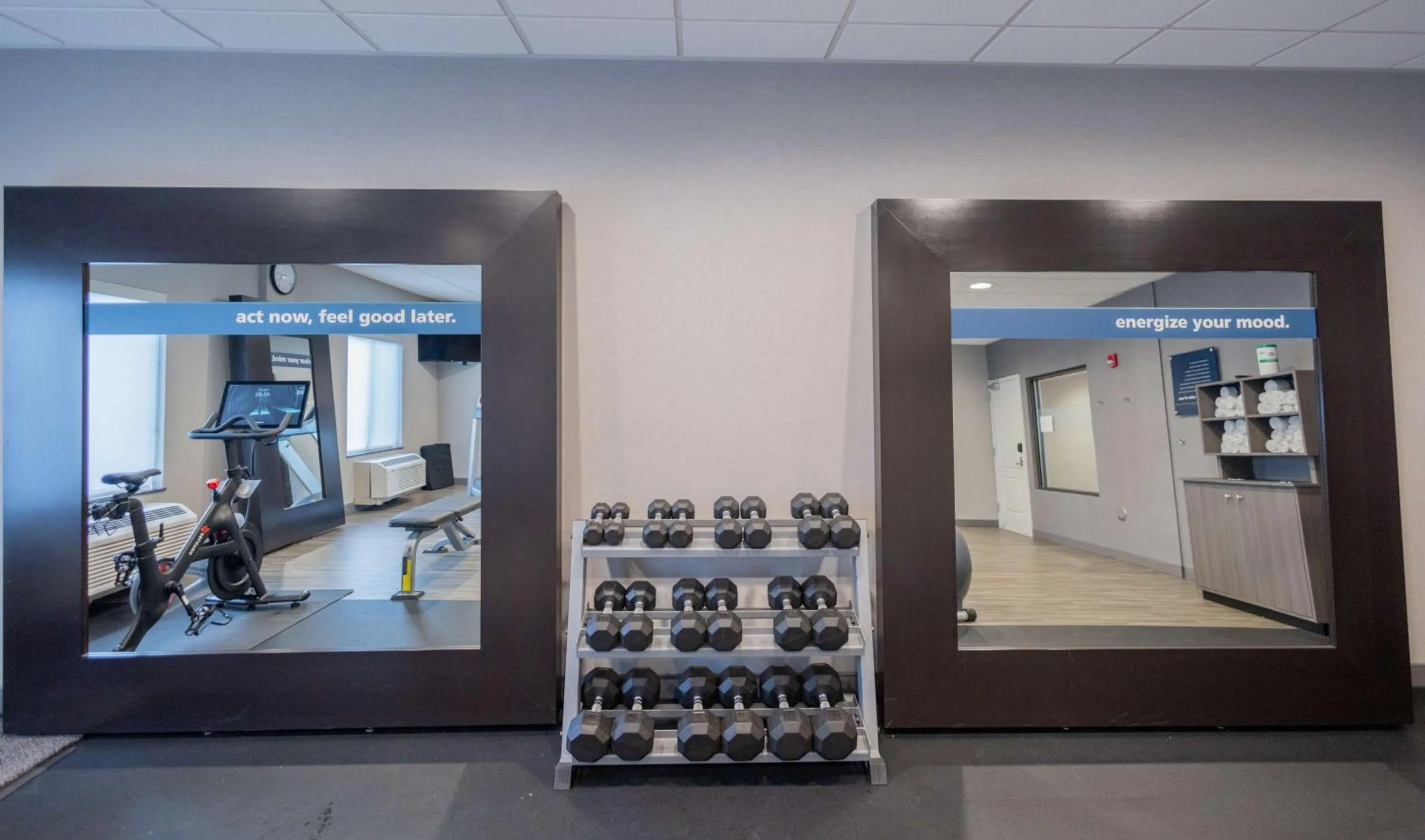 Fitness centre/facilities in Hampton Inn & Suites by Hilton Seattle/Kent