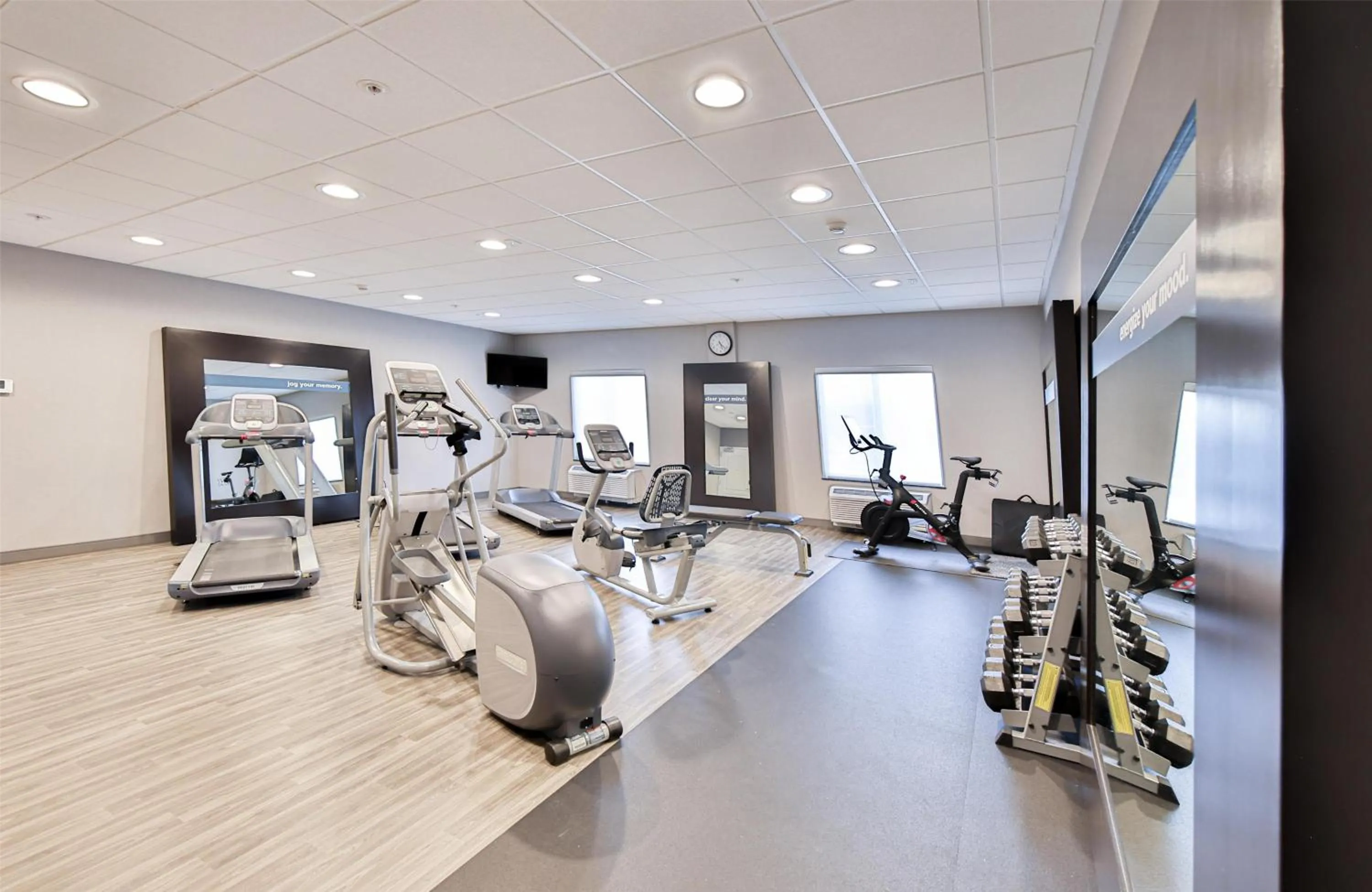 Fitness centre/facilities in Hampton Inn & Suites by Hilton Seattle/Kent