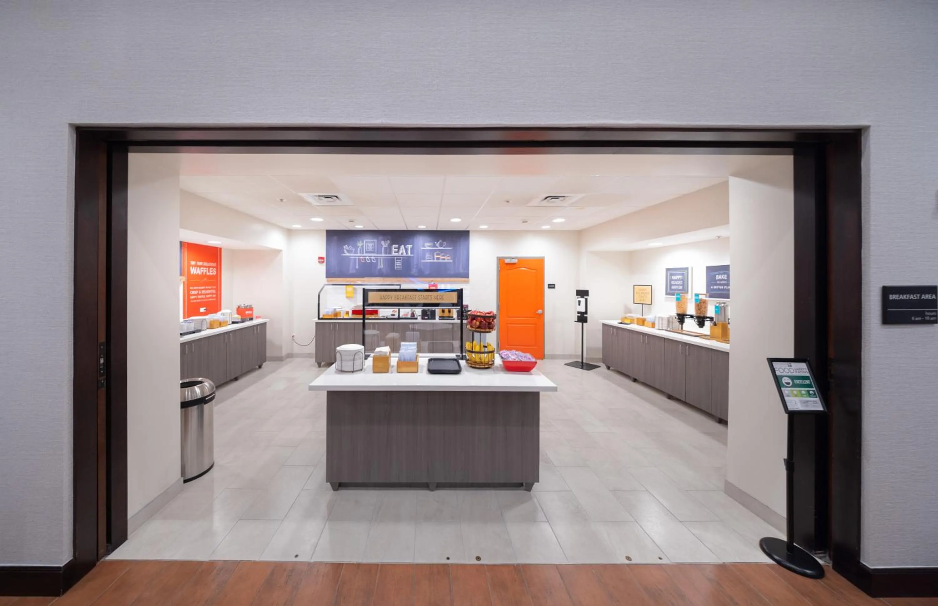 Restaurant/places to eat in Hampton Inn & Suites by Hilton Seattle/Kent